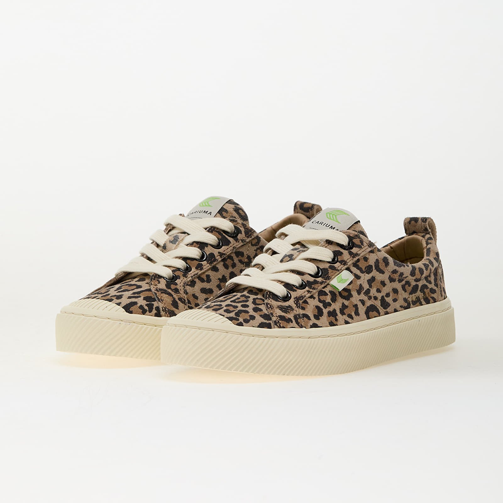 Women's sneakers and shoes Cariuma W OCA Low Leopard Print