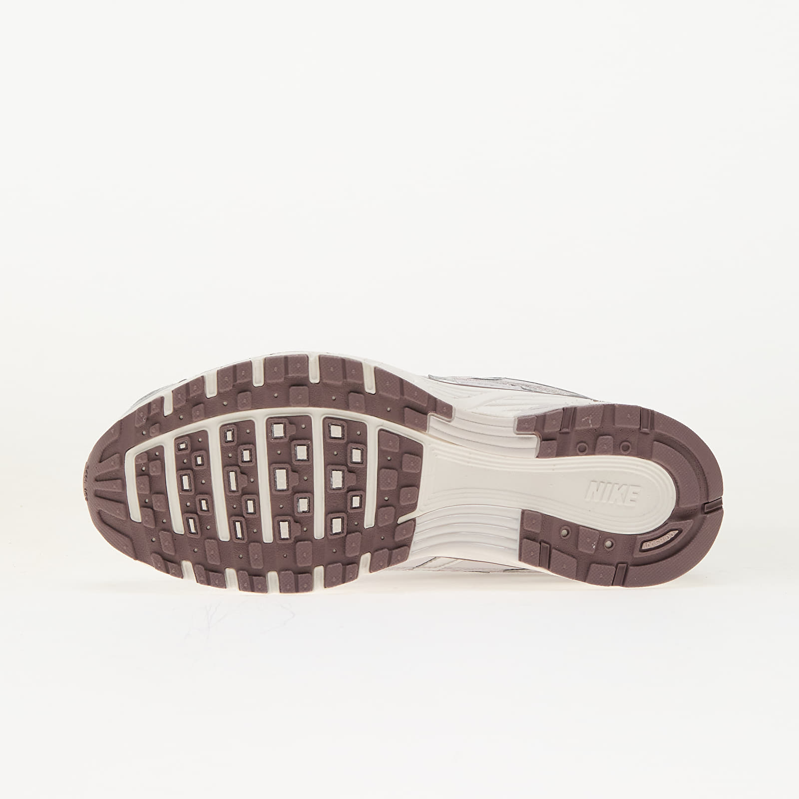 Naiste tossud ja kingad Nike W P-6000 Platinum Violet/ Taupe Grey-Vast Grey