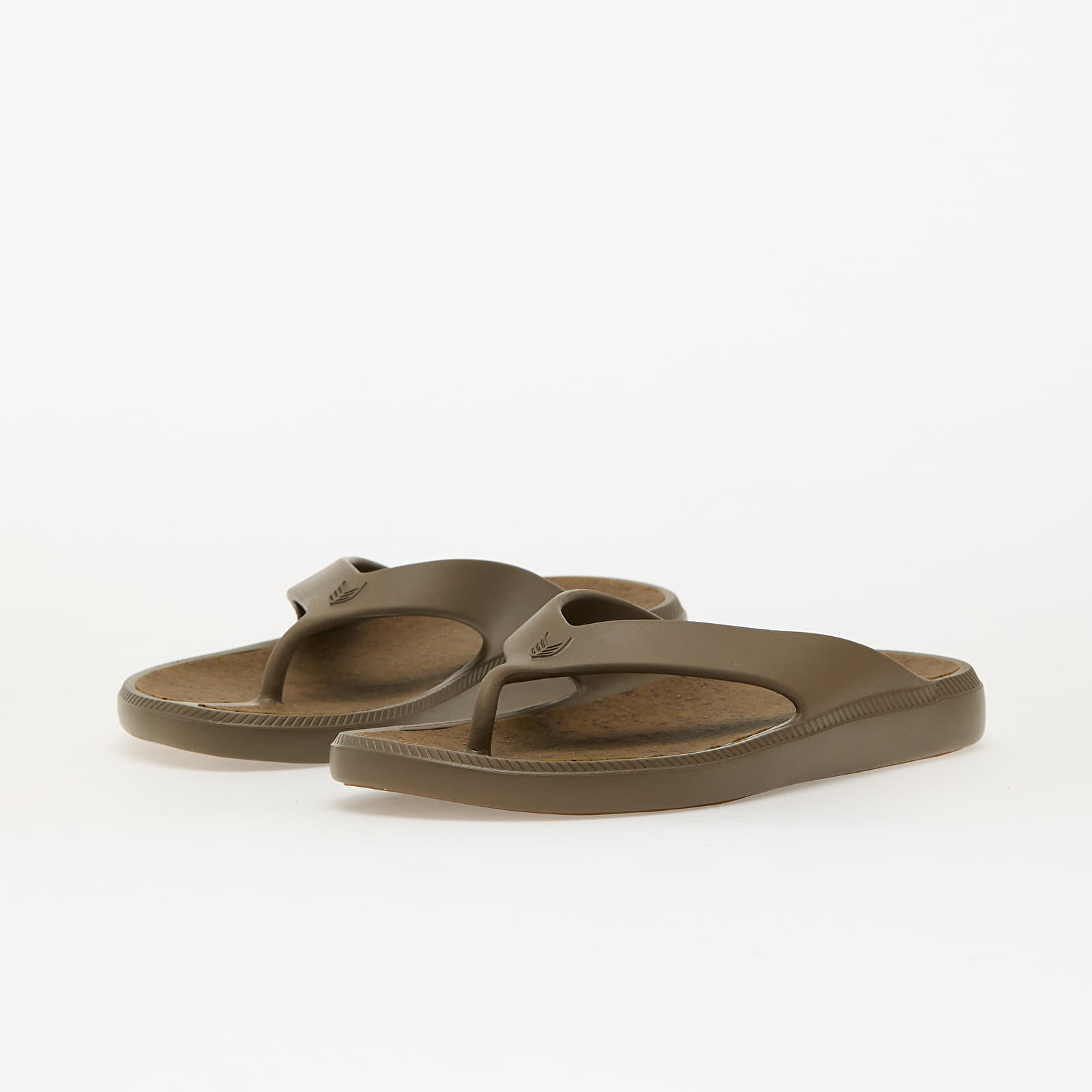 Women's sneakers and shoes Cariuma W IBITU Kangaroo Brown