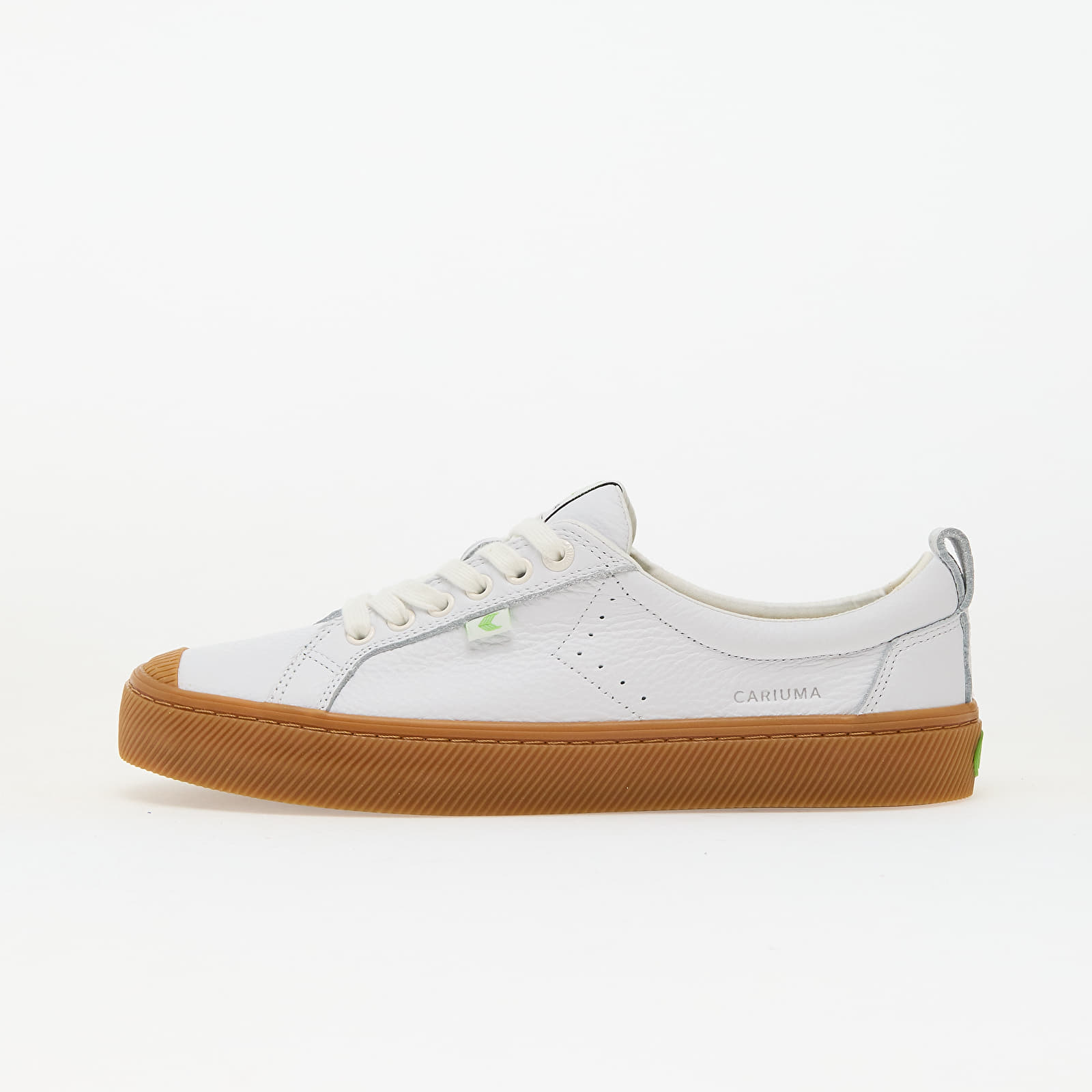 Naiste tossud ja kingad Cariuma W OCA Low Gum White