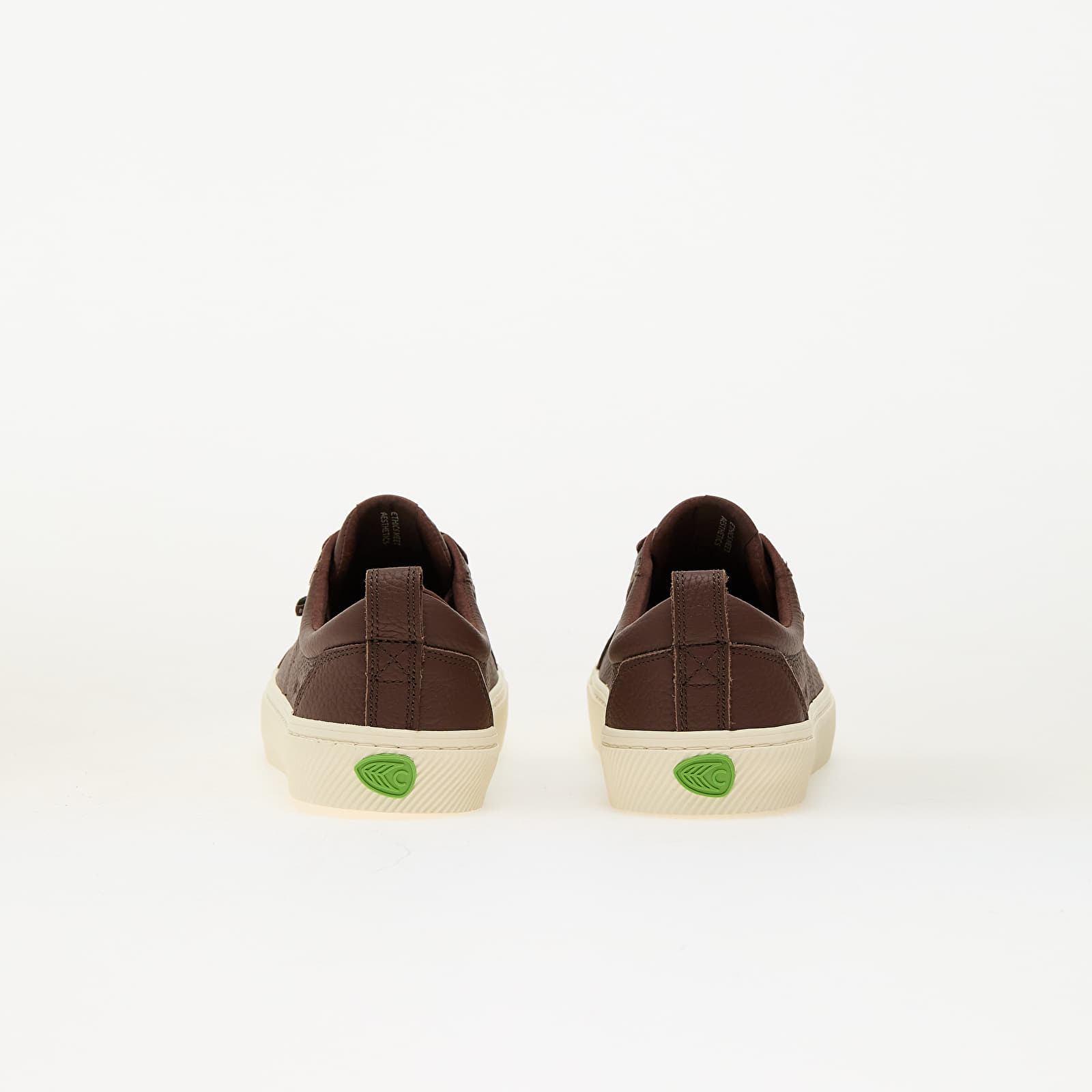Damesschoenen Cariuma W Oca Low Brown