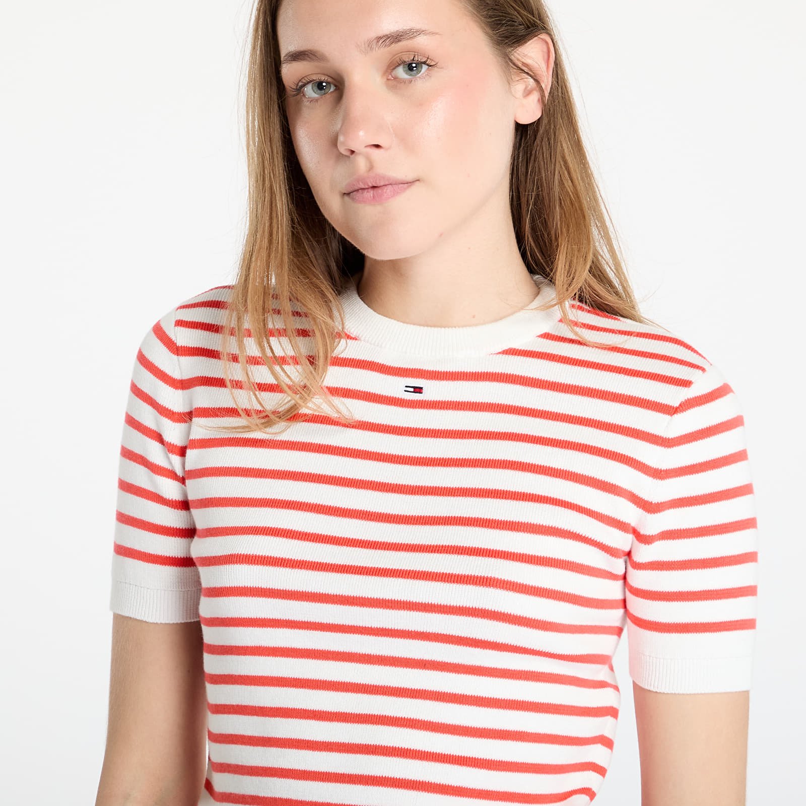 Naiste kampsunid Tommy Jeans Essential Shortsleeve Sweater Red