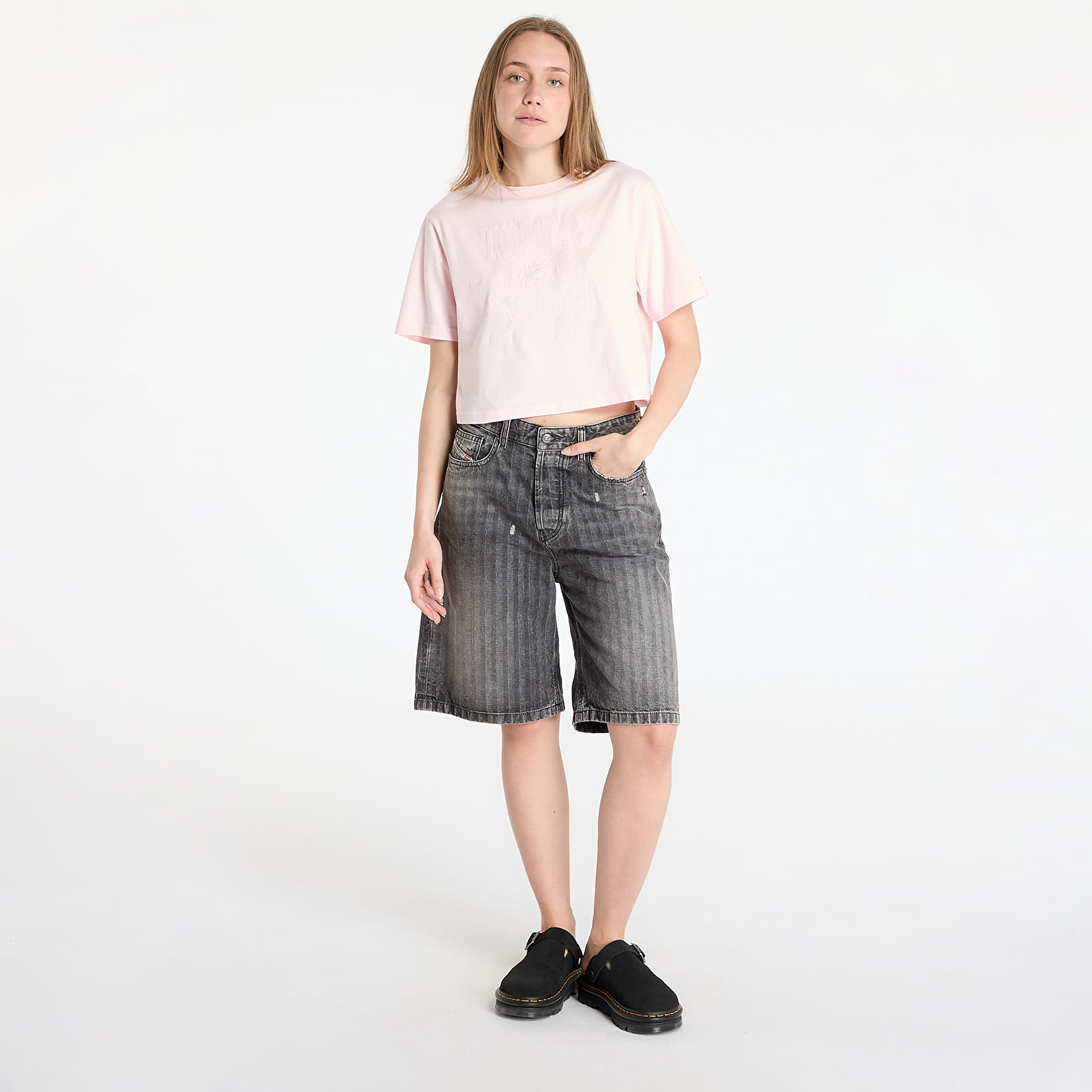 Camisetas de mujer Tommy Jeans Relaxed Tonal Crew T-Shirt Pink
