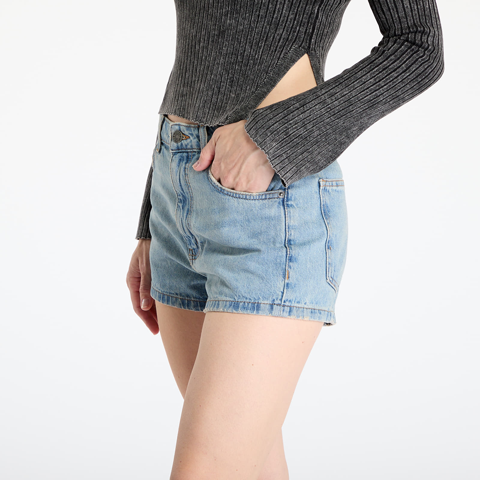 Pantaloncini GUESS Originals Shorts Gj Artistic Vintage