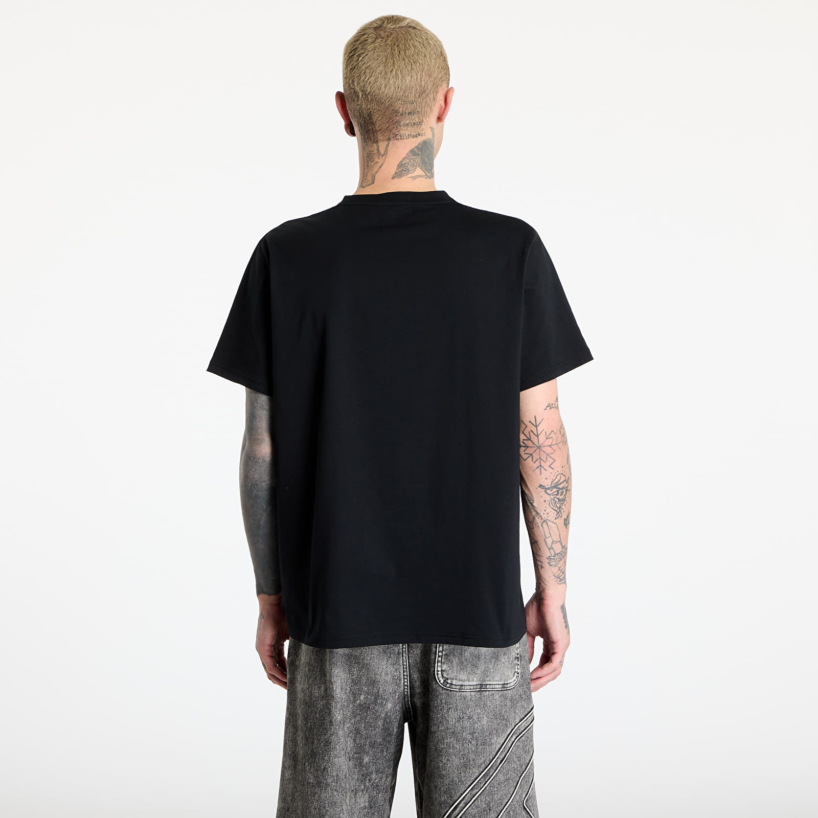 Trička FRED PERRY Embroidered T-Shirt Black