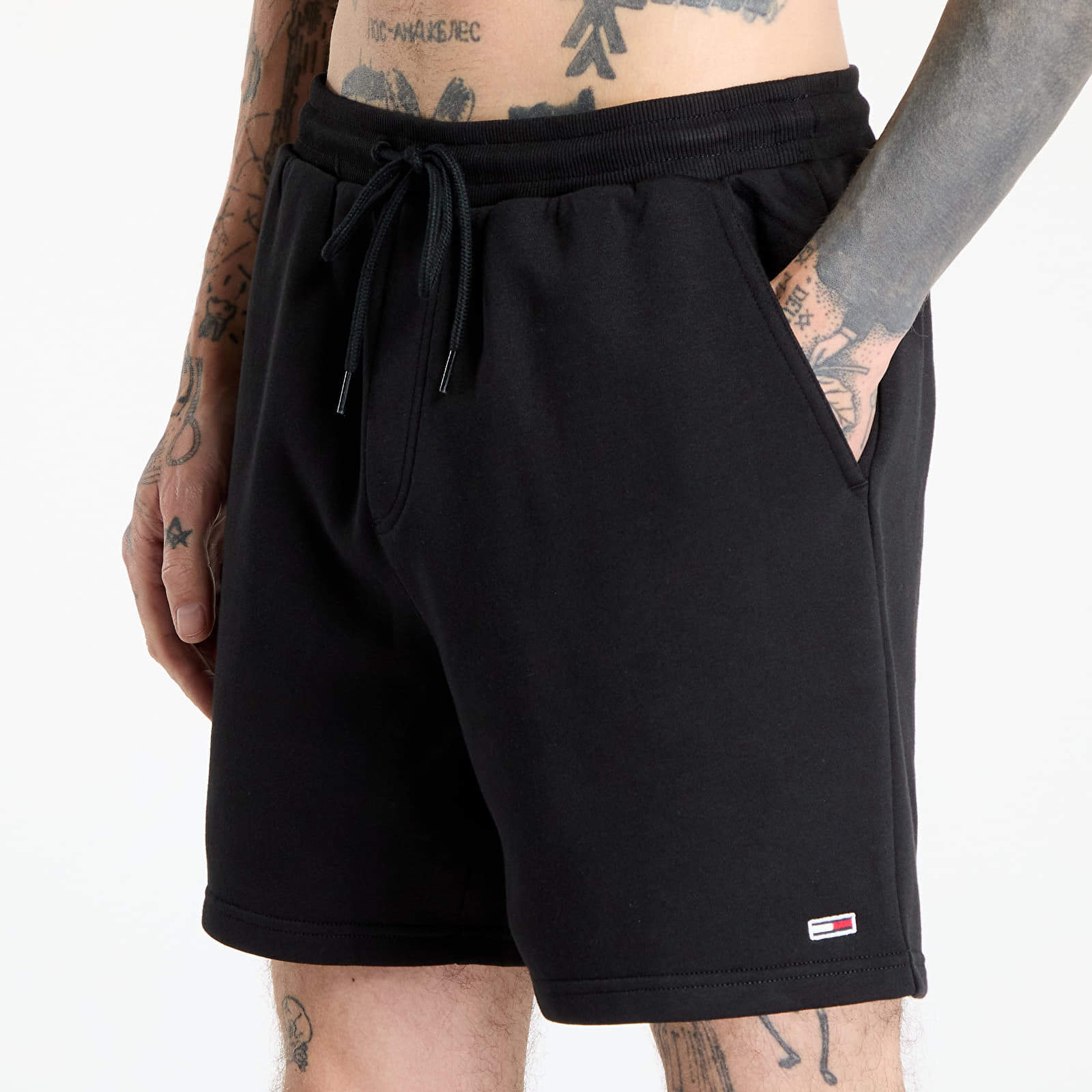 Meeste lühikesed püksid Tommy Jeans S Flag Beach Short Black