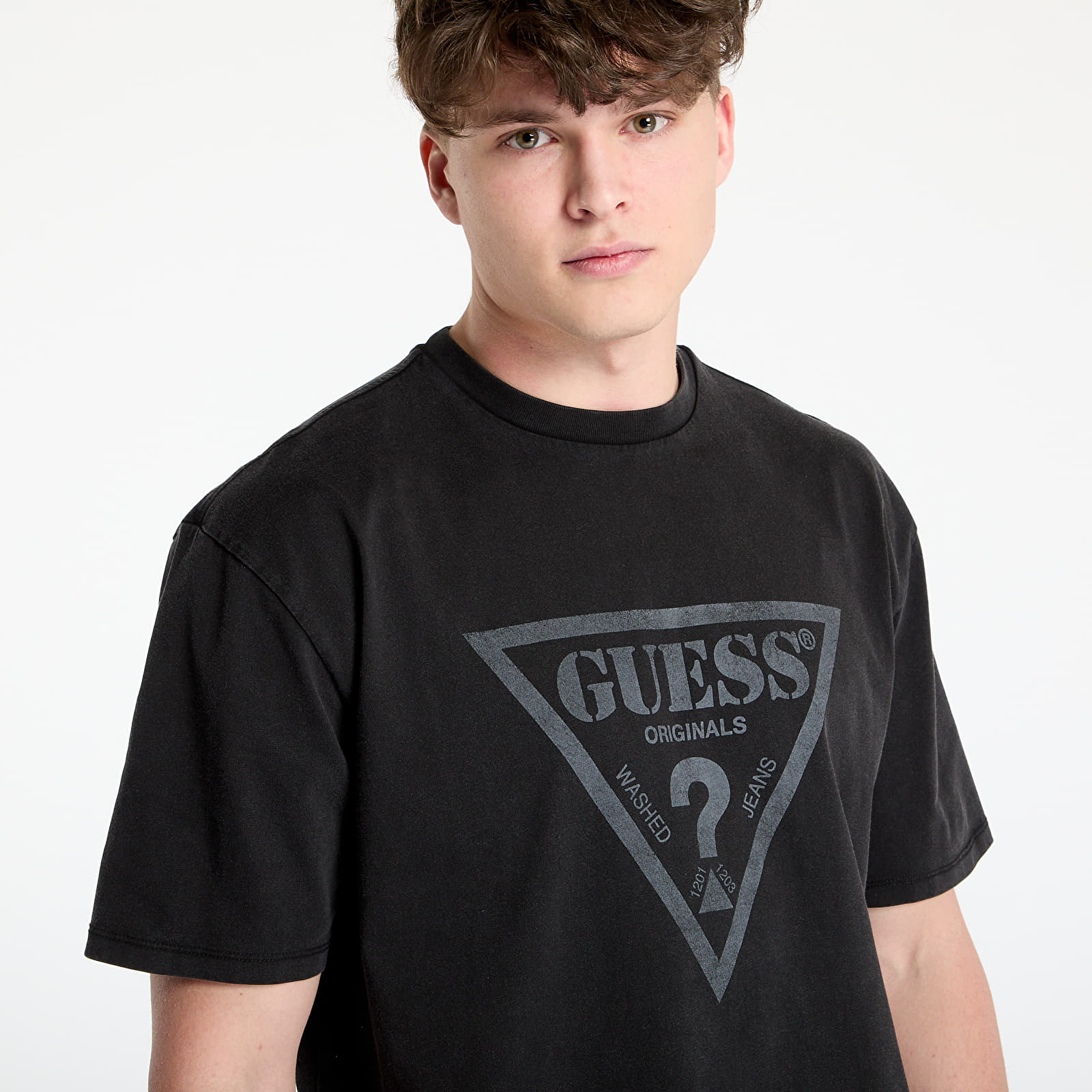 Camisetas GUESS Originals Front Logo T-Shirt Jet Black Multi