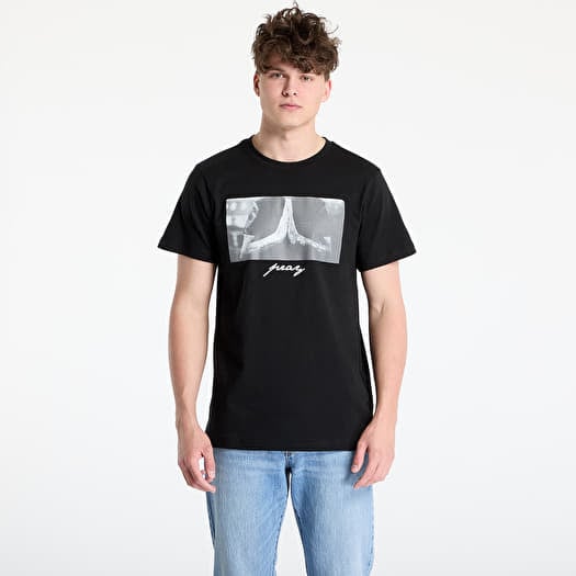 T-shirt Urban Classics Pray Black