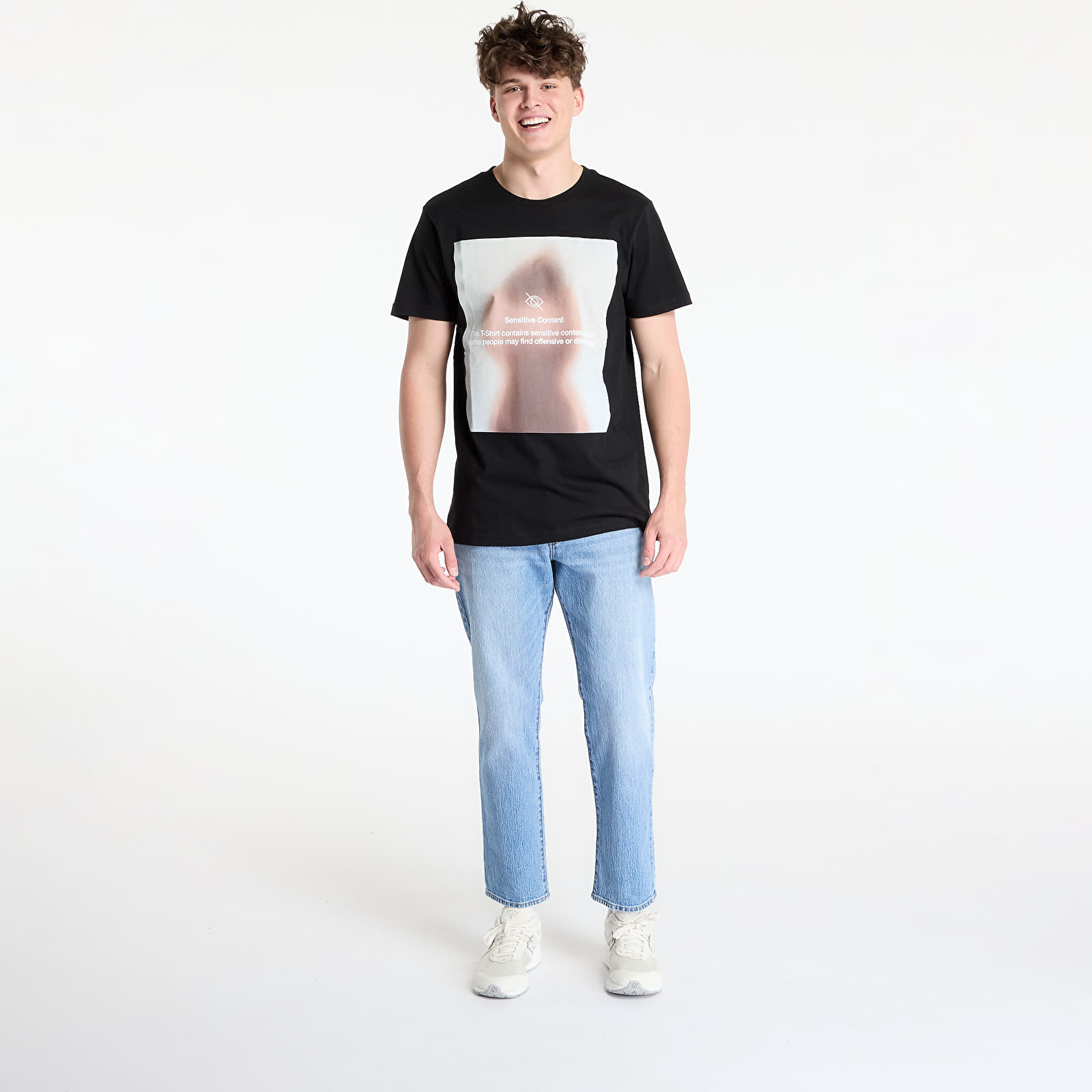 T-särgid Urban Classics Sensitive Content Tee Black