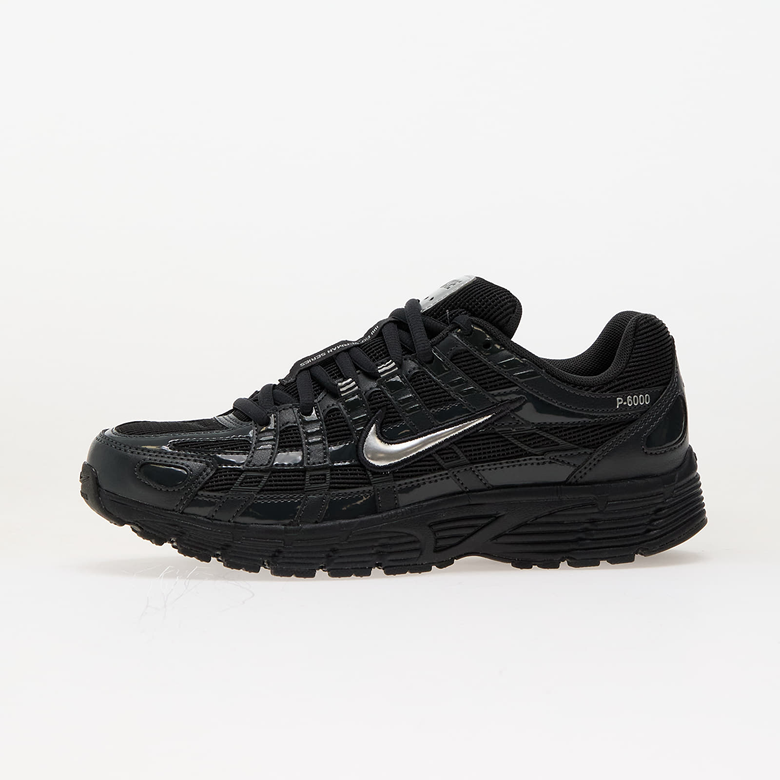 Naiste tossud ja kingad Nike W P-6000 Off Noir/ Metallic Silver