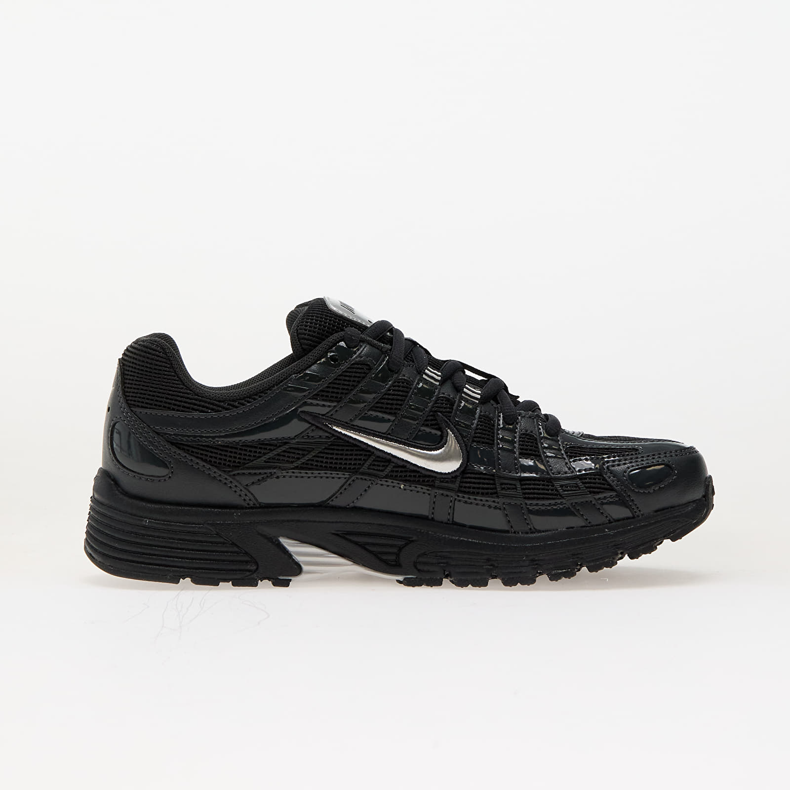Naiste tossud ja kingad Nike W P-6000 Off Noir/ Metallic Silver