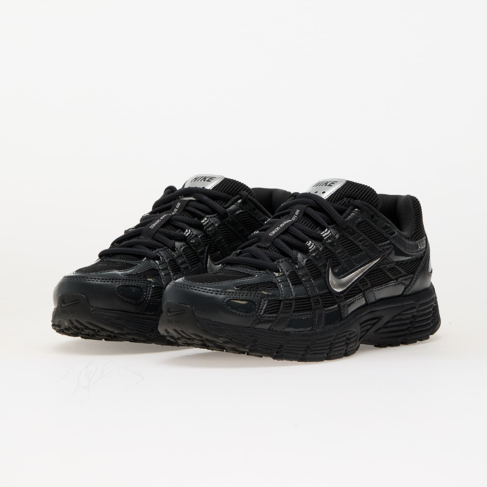 Naiste tossud ja kingad Nike W P-6000 Off Noir/ Metallic Silver