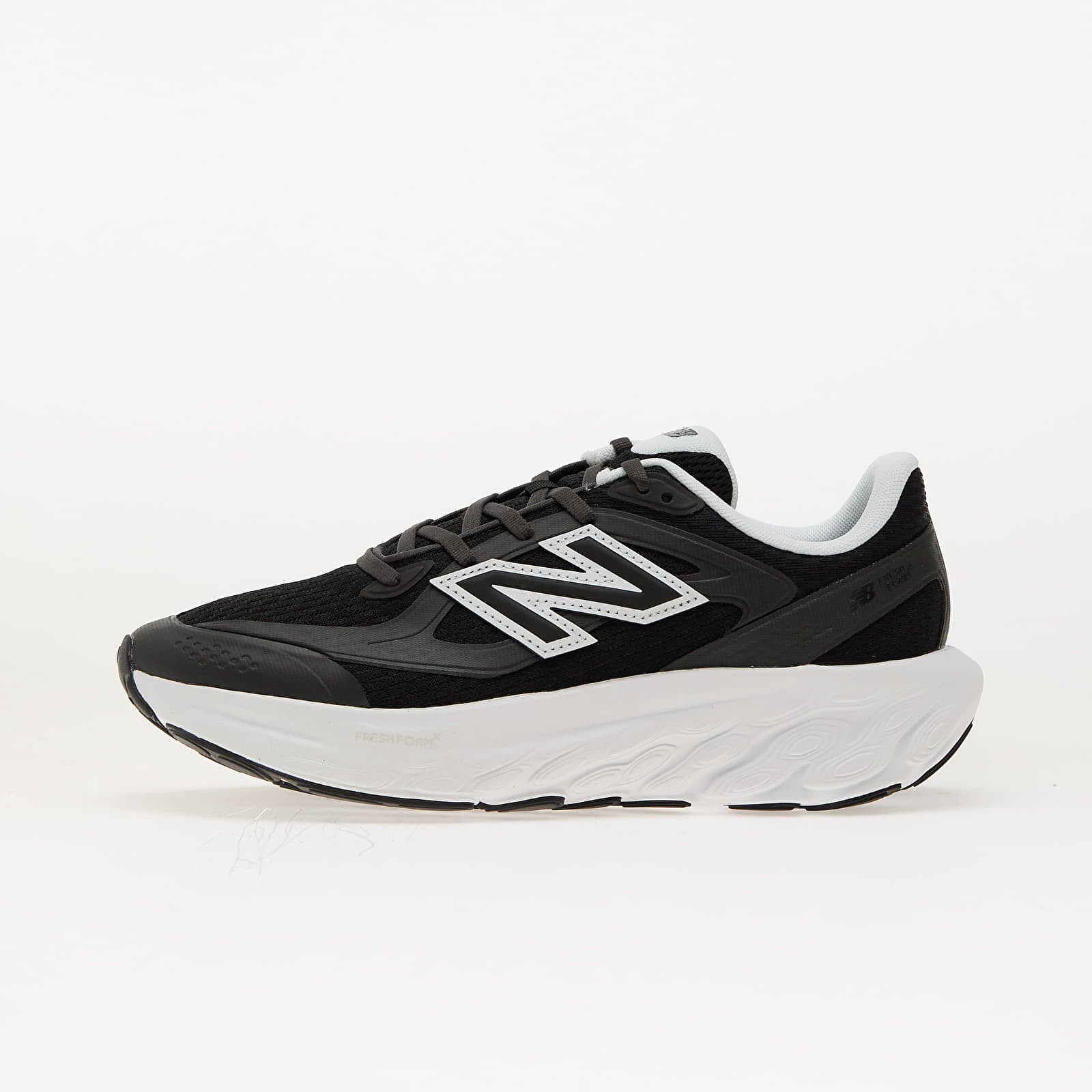 Сникърси New Balance TRN Black/White EUR 38