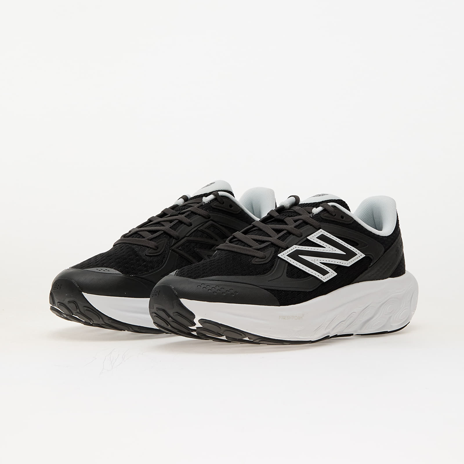 Turnschuhe und Schuhe für Männer New Balance TRN Black/White