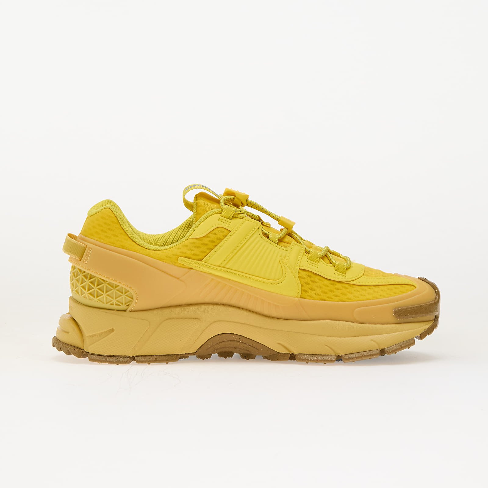 Meeste tossud ja kingad Nike Zoom Vomero Roam Lightening/ Lightening-Saturn Gold