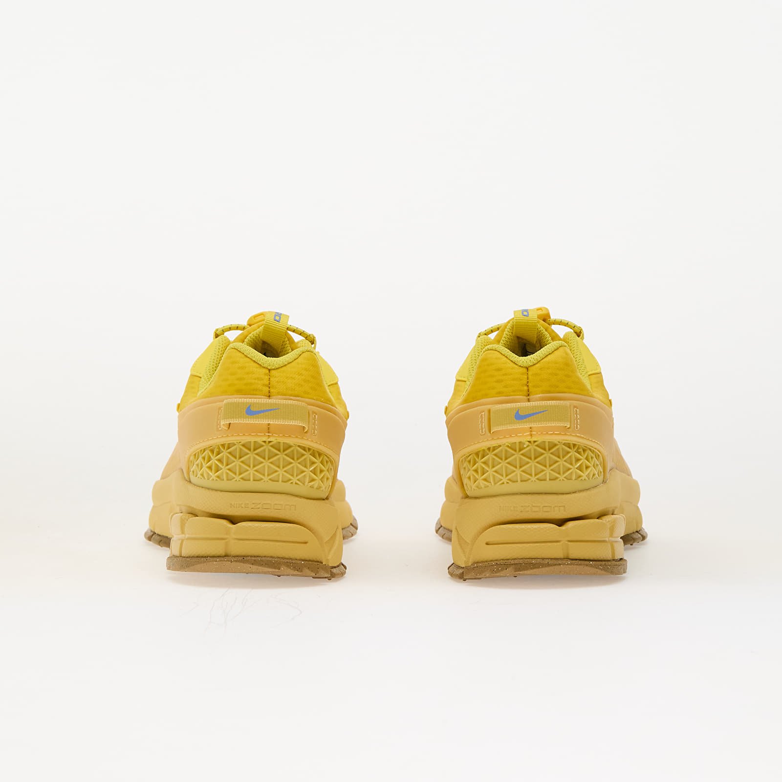 Meeste tossud ja kingad Nike Zoom Vomero Roam Lightening/ Lightening-Saturn Gold