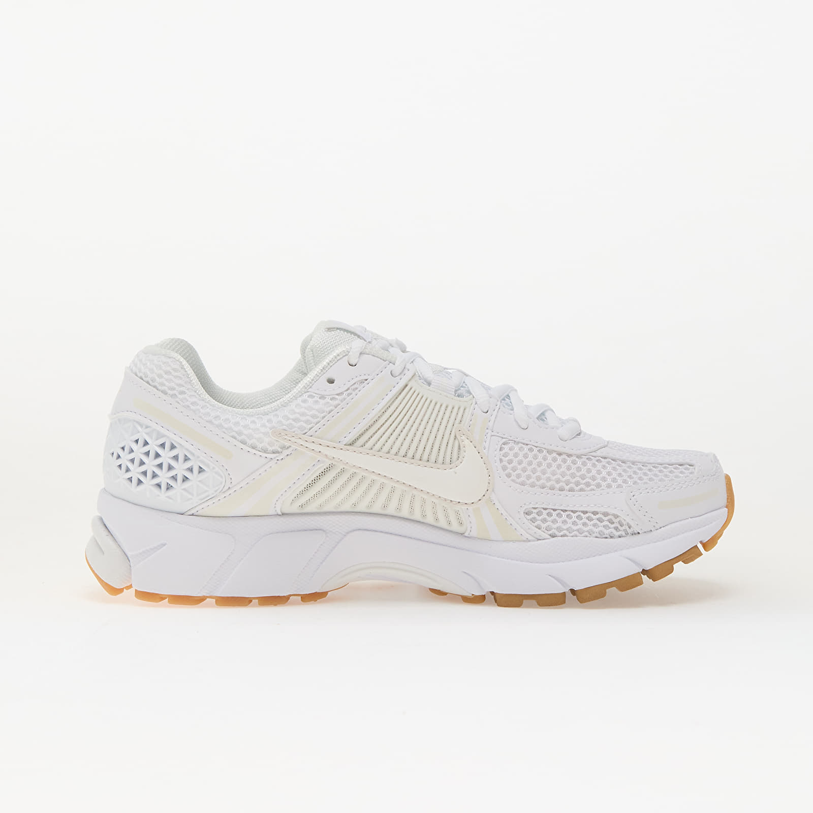 Women's sneakers and shoes Nike W Zoom Vomero 5 White/ White-Phantom-Summit White
