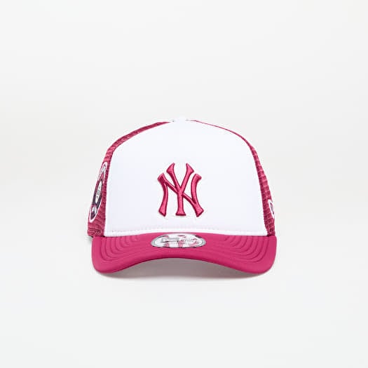New Era New York Yankees MLB 9FORTY  World Series E-Frame Trucker Adjustable Cap Dark Red