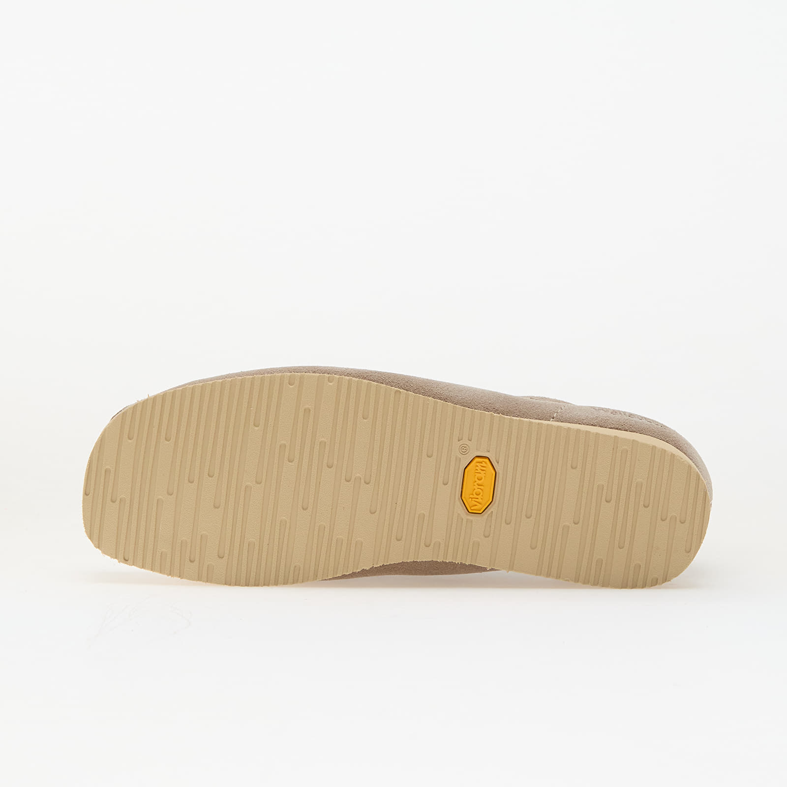Meeste tossud ja kingad Clarks Originals Wallabee 2604 Sand Suede