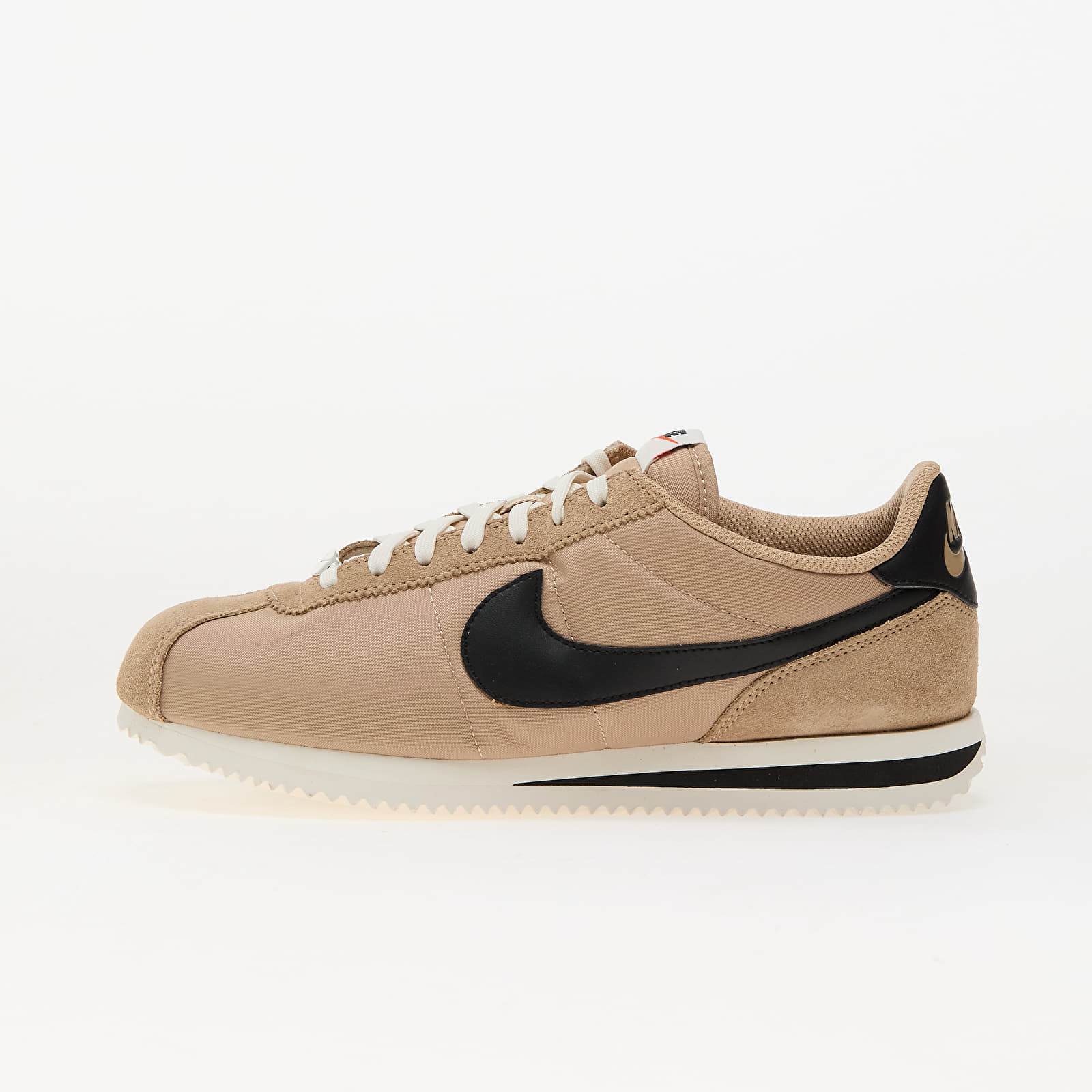 Naiste tossud ja kingad Nike W Cortez Desert/ Black-Sail