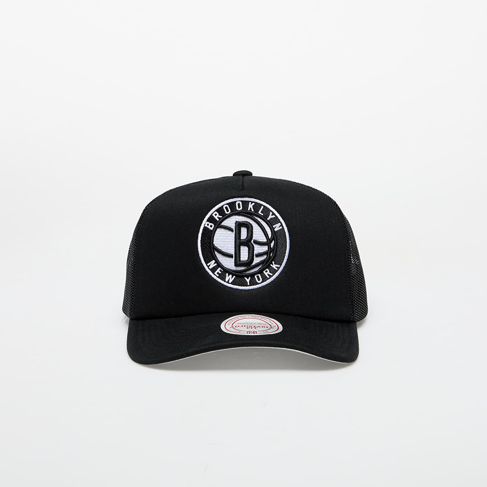 Mütsid Mitchell & Ness NBA Evergreen Nets Trucker Cap Black