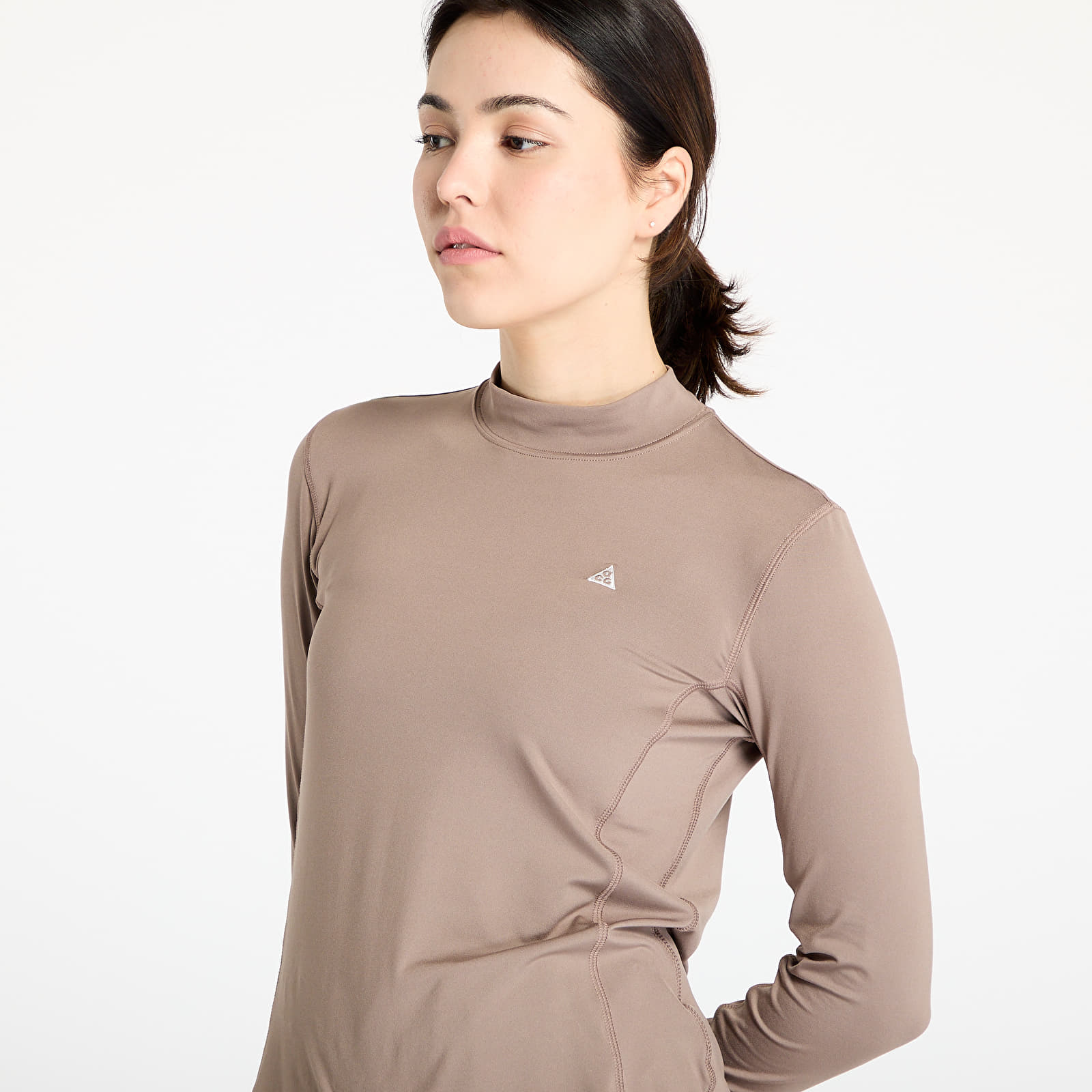 Tanktops für Frauen Nike ACG "Goat Rocks" Women's Dri-FIT ADV Long-Sleeve Top Mink Brown/ Summit White