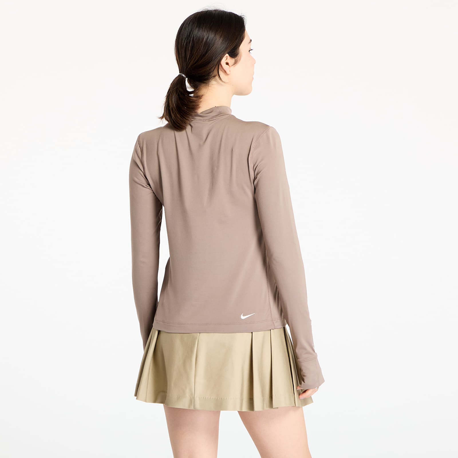 Tanktops für Frauen Nike ACG "Goat Rocks" Women's Dri-FIT ADV Long-Sleeve Top Mink Brown/ Summit White