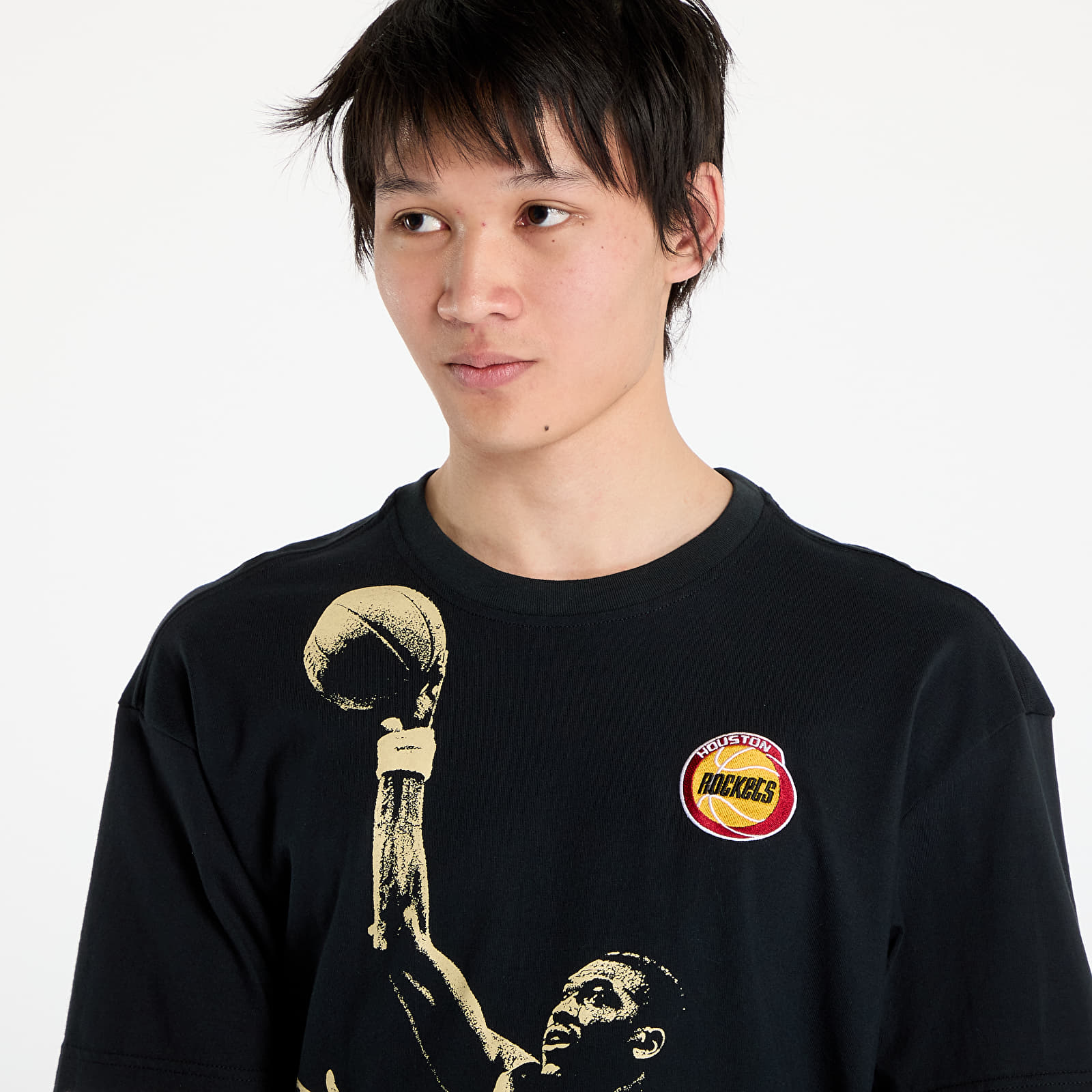 Meeste T-särgid Mitchell & Ness NBA Vintage Logo Rockets Hakeem Olajuwon Blockbuster Shortsleeve Player Tee Black