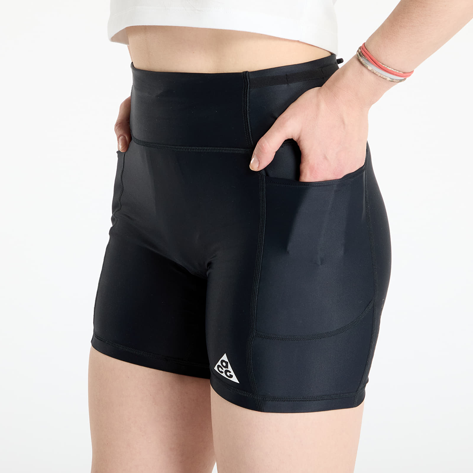 Shortsid Nike ACG "Tree Frog" Women's Dri-FIT ADV Mid-Rise 6" Shorts Black/ Black/ Summit White