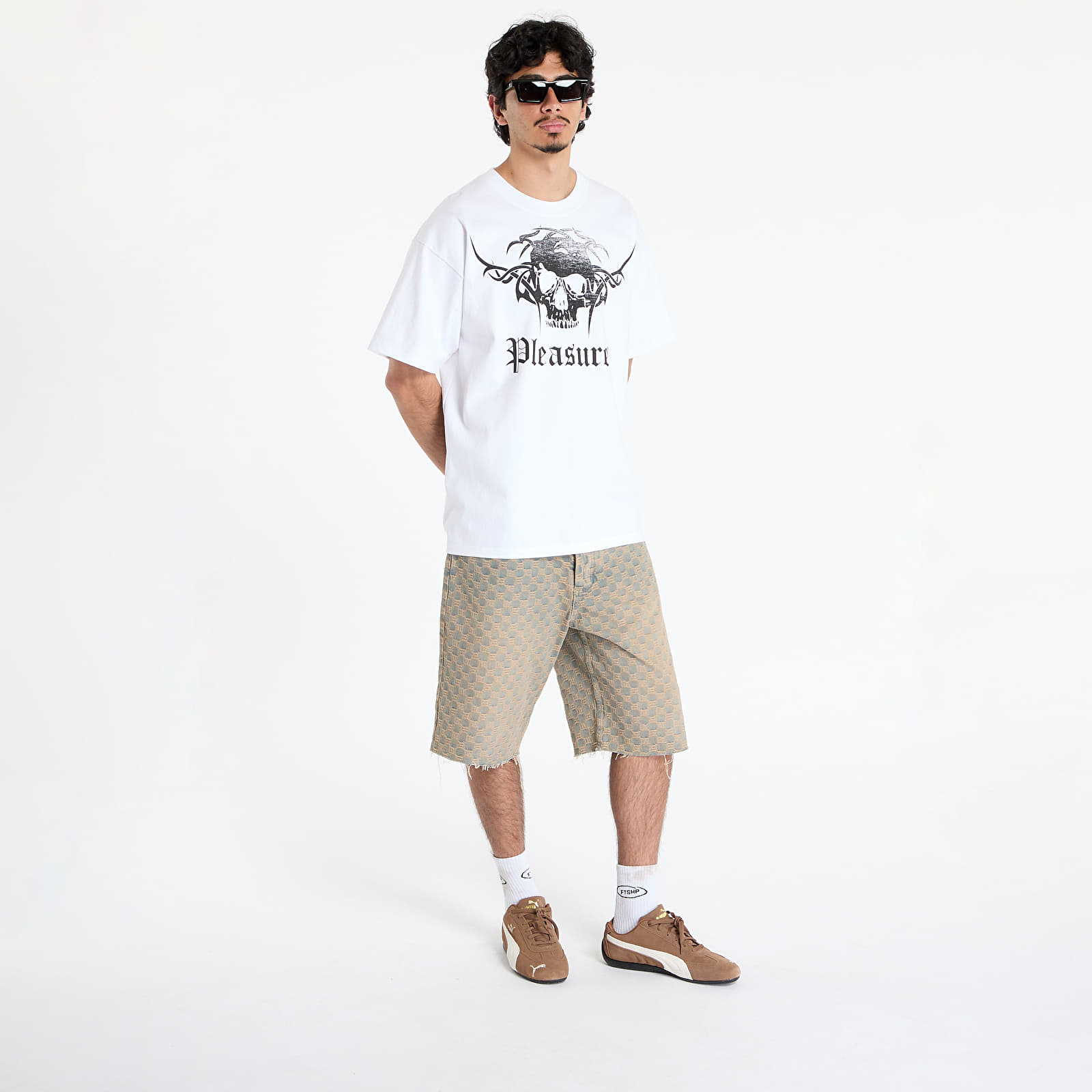 Camisetas hombre PLEASURES Tradition T-Shirt White