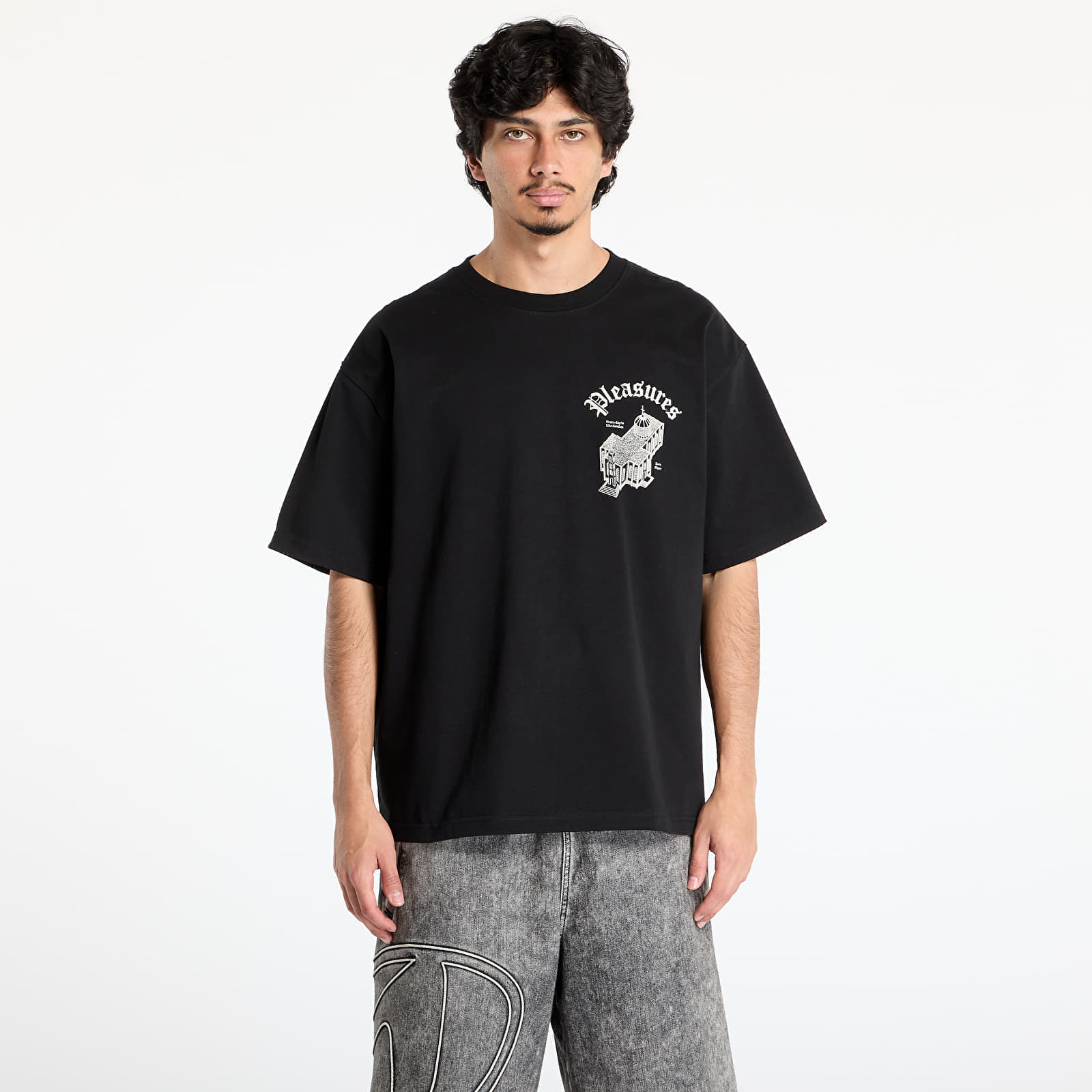 T-shirt PLEASURES Chapel Heavyweight Shirt Black XXL
