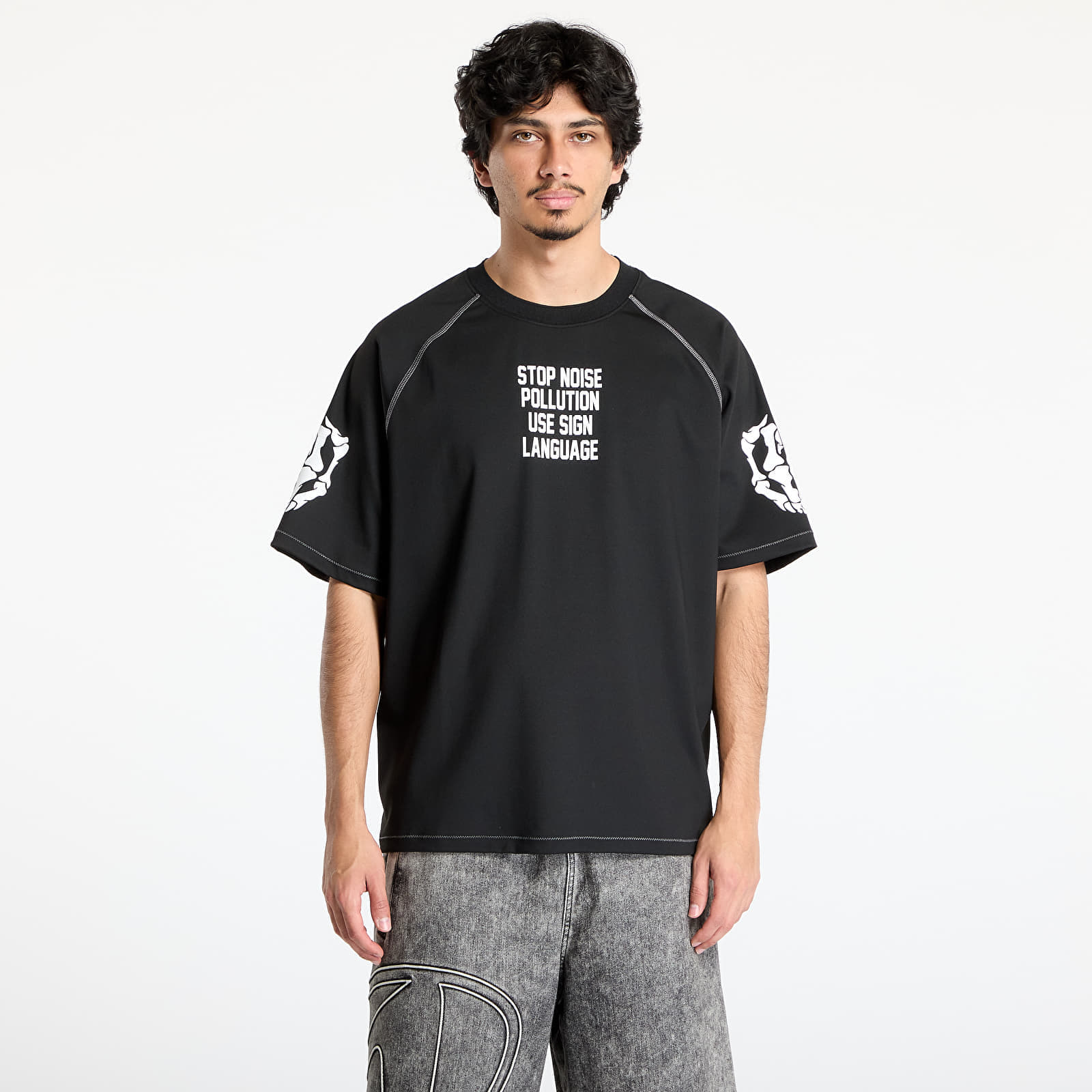 T-shirt PLEASURES Pollution Boxy Raglan Black XXL