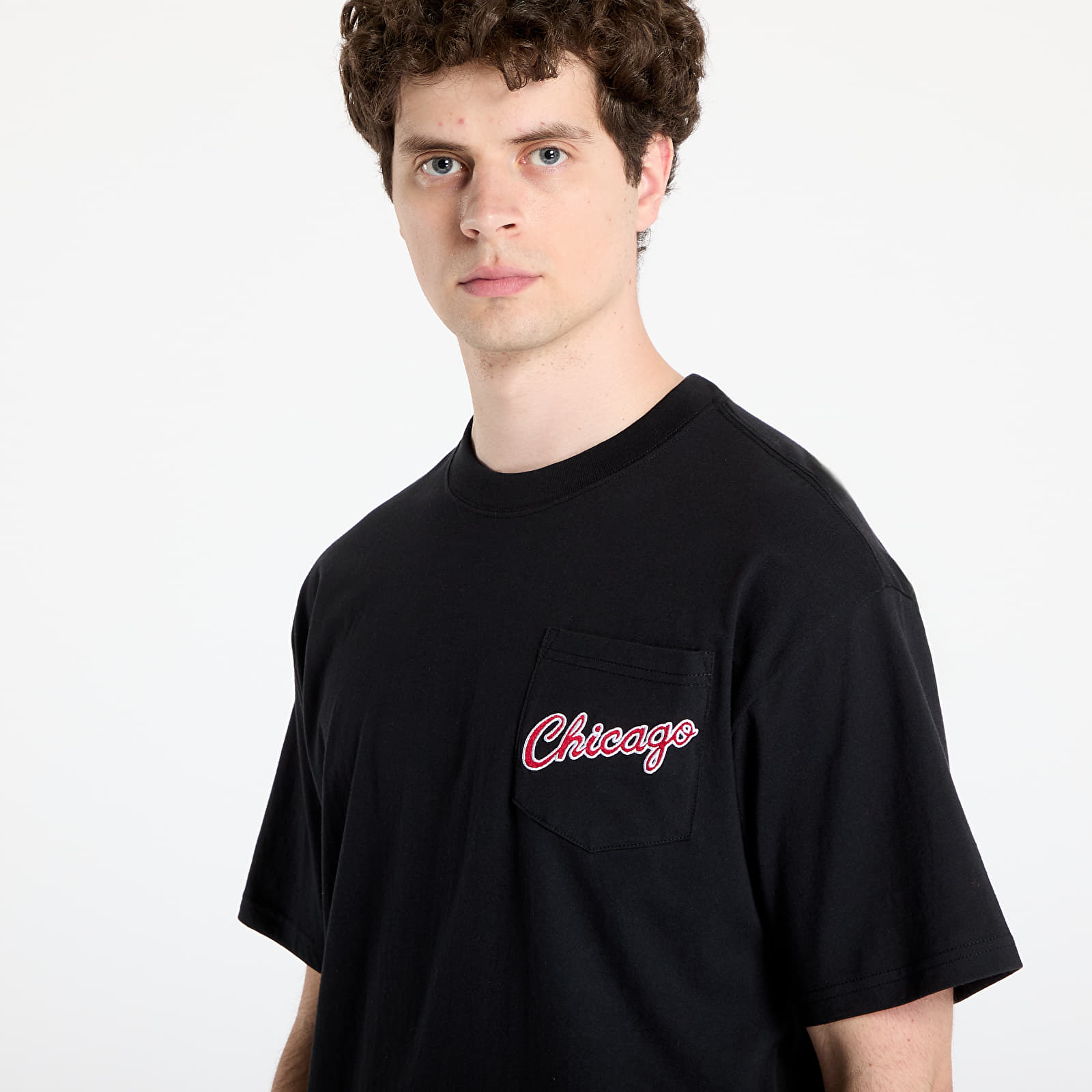 Men's T-shirts Mitchell & Ness NBA Vintage Logo Bulls Double Hit Shortsleeve Pocket Tee Black