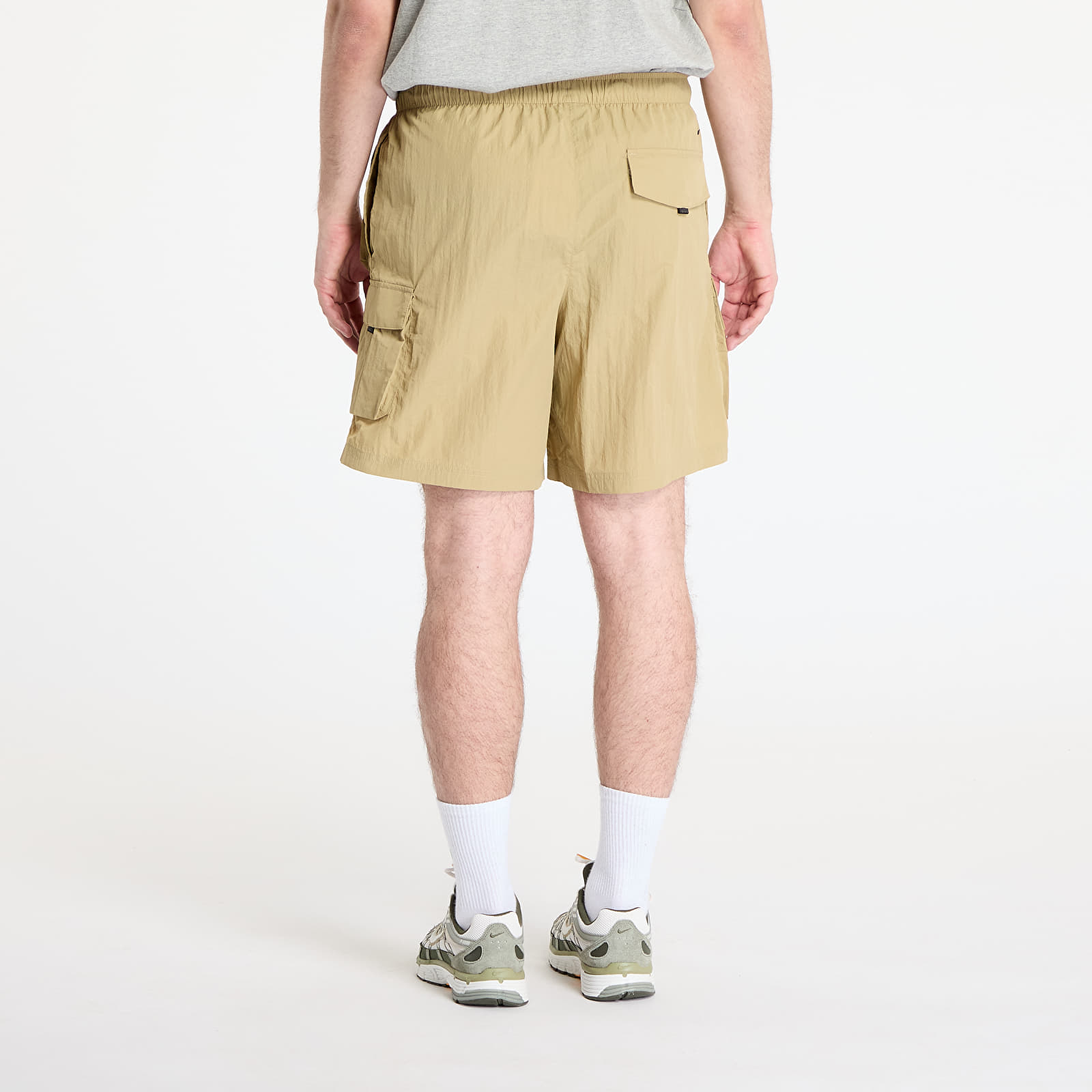 Meeste lühikesed püksid Nike Tech Men's Woven Cargo Shorts Parachute Beige/ Black