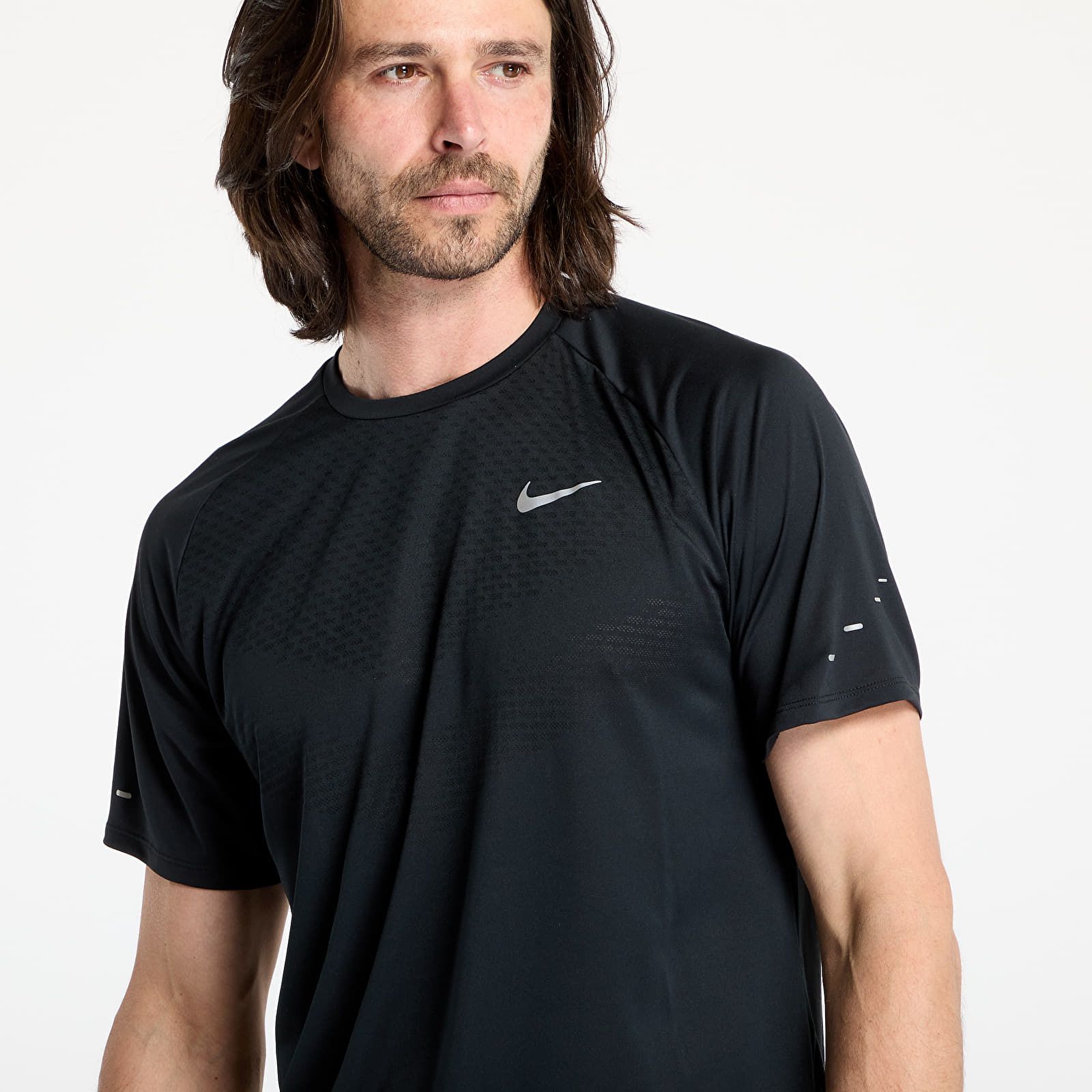 Ανδρικά μπλουζάκια Nike Stride Men's Dri-FIT ADV Short-Sleeve Running Top Black/ Reflective Silv