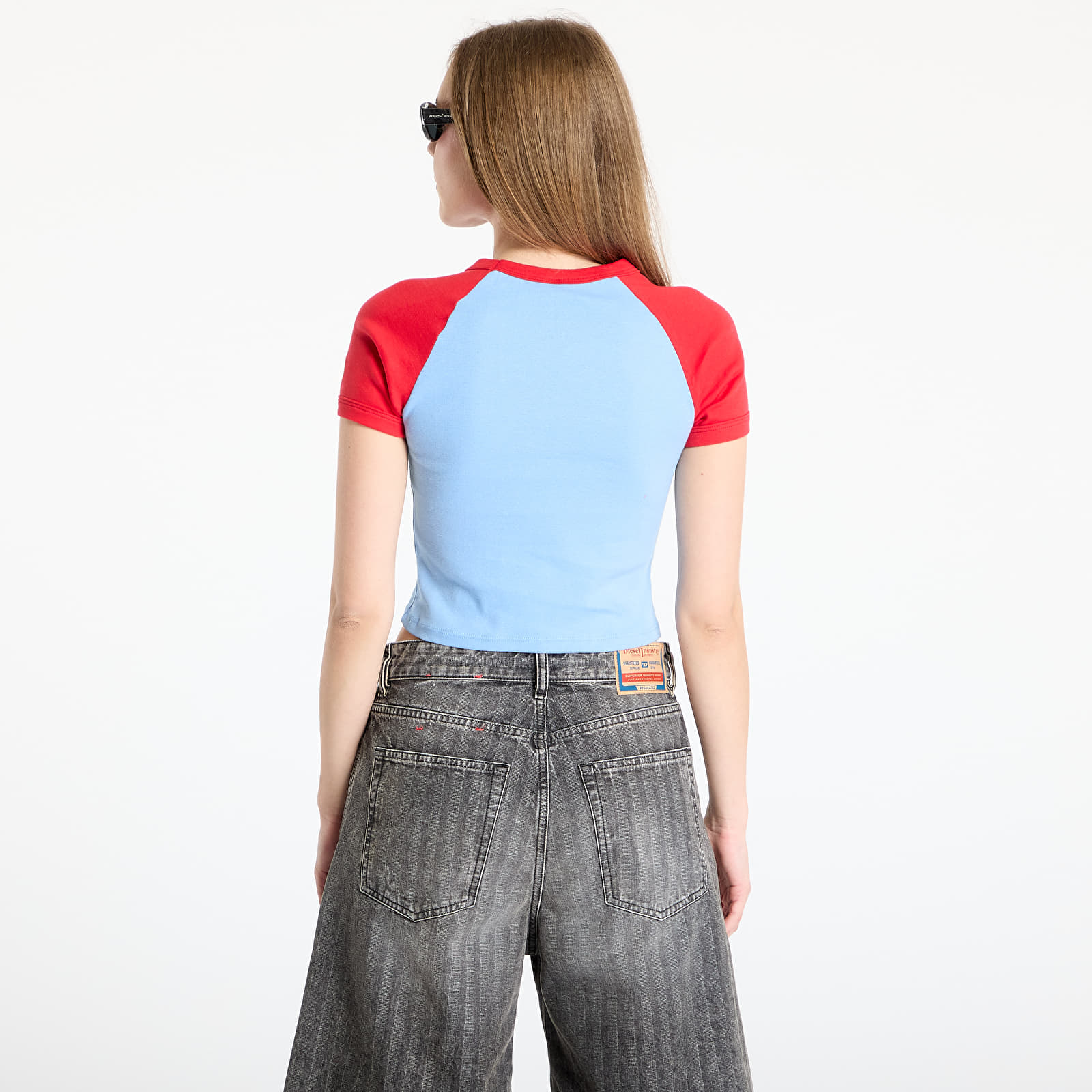Camisetas de mujer PLEASURES She Raglan Baby Tee Blue/ Red