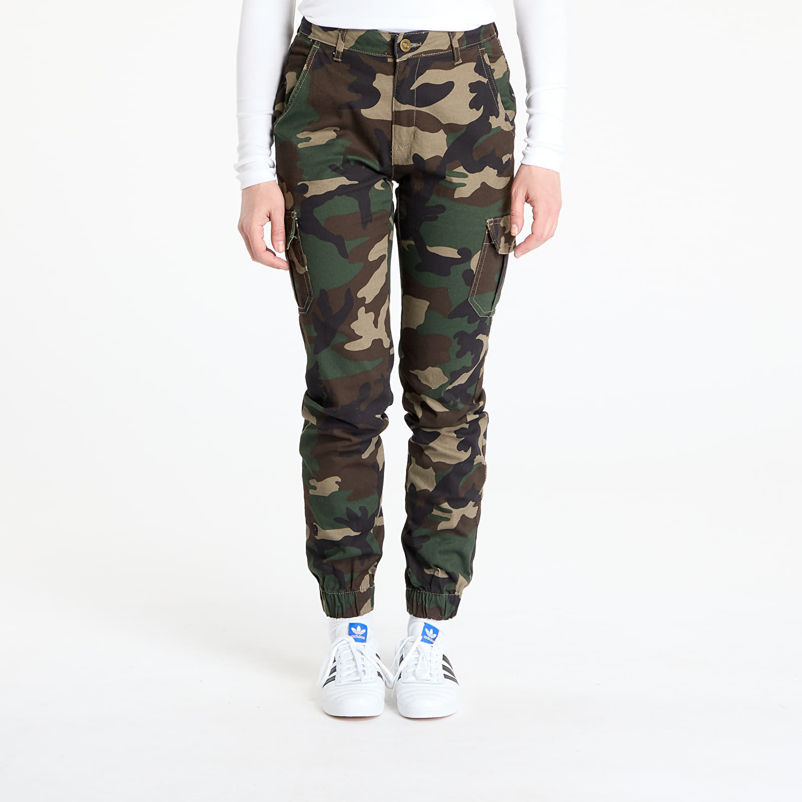 Pantaloni Urban Classics Ladies High Waist Camo Cargo Pants Camo Green W27