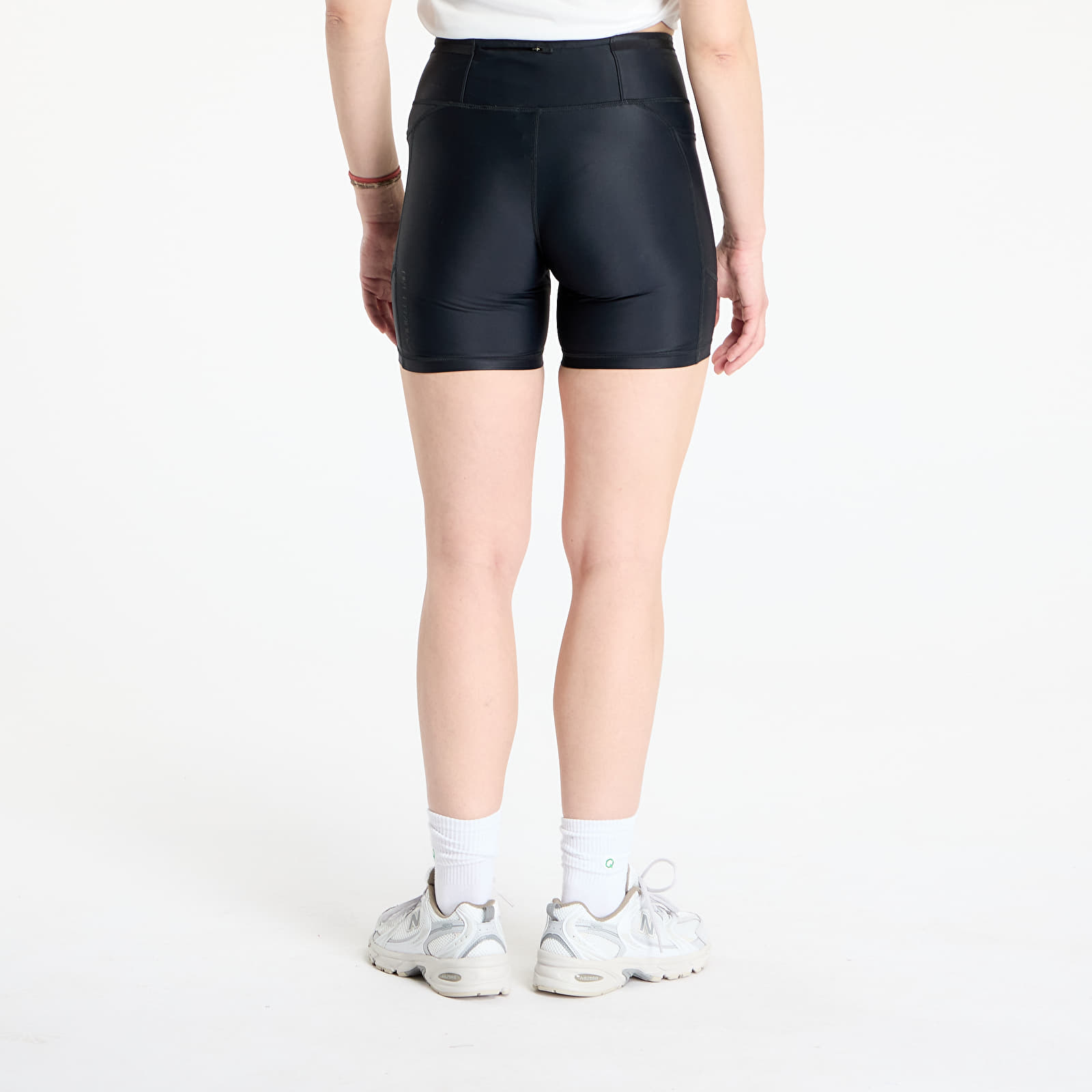 Shortsid Nike ACG "Tree Frog" Women's Dri-FIT ADV Mid-Rise 6" Shorts Black/ Black/ Summit White