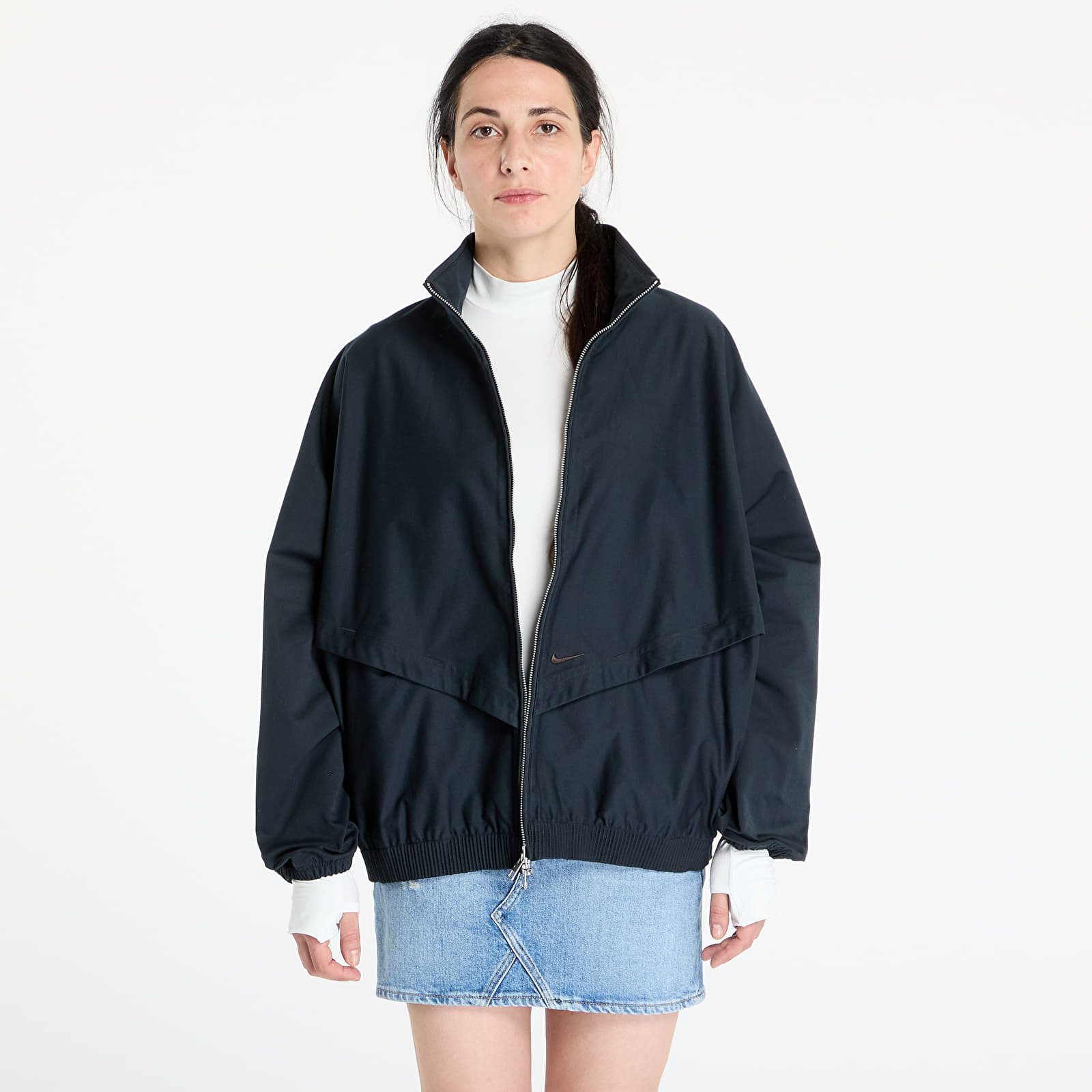 Chaquetas de mujer Nike Sportswear Collection Women's Oversized Windrunner Twill Jacket Black/ Black/ Velvet Brown