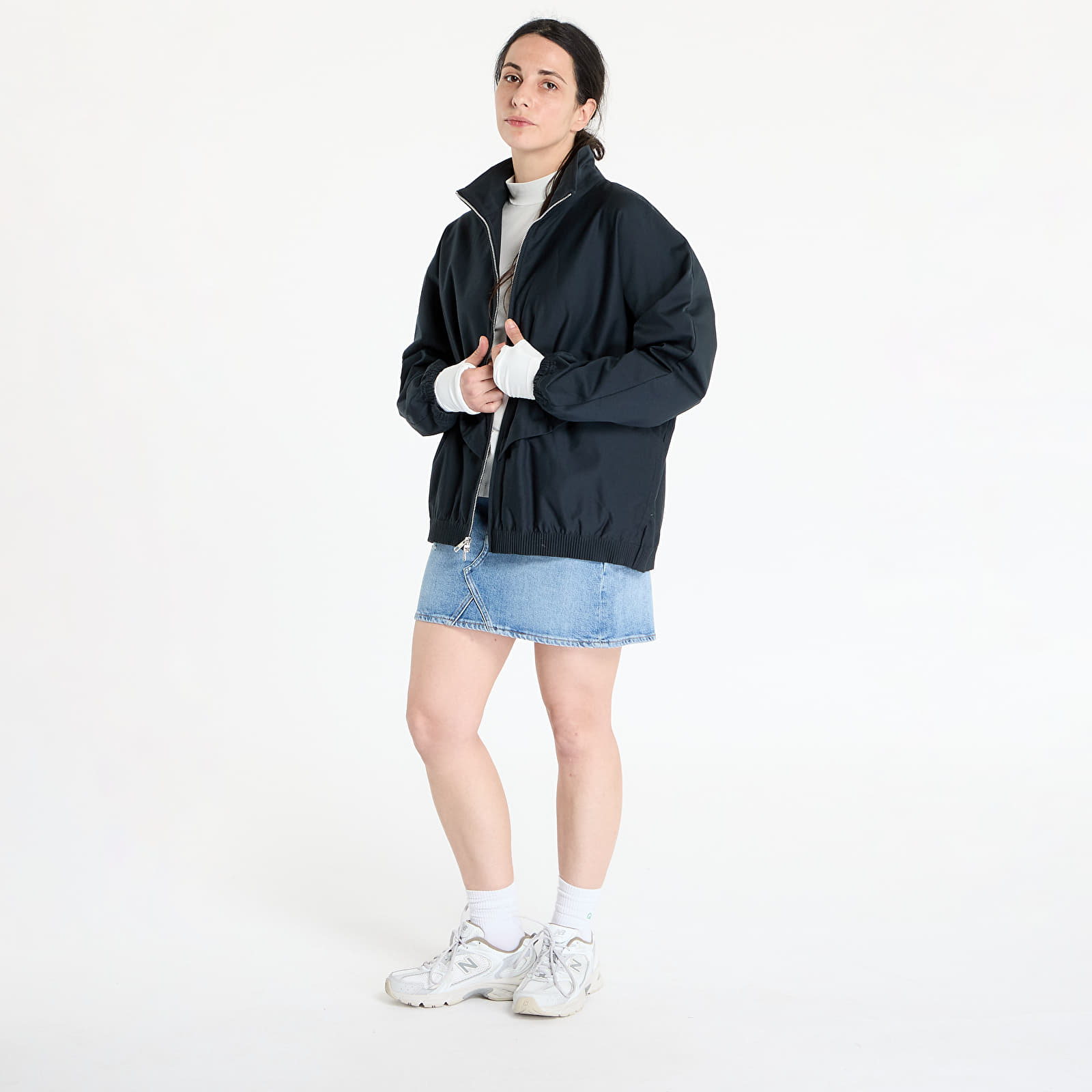 Chaquetas de mujer Nike Sportswear Collection Women's Oversized Windrunner Twill Jacket Black/ Black/ Velvet Brown