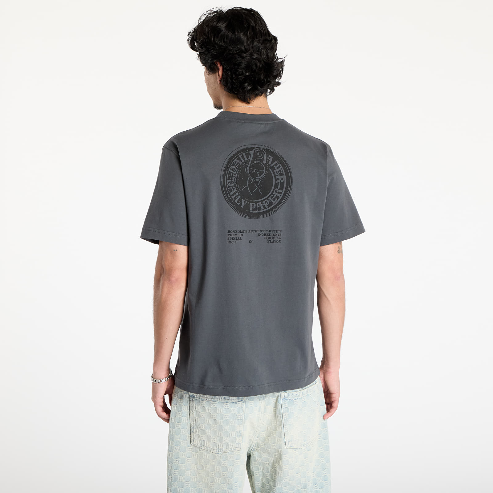 Camisetas hombre Daily Paper Tin Lid T-Shirt UNISEX Black Oyster