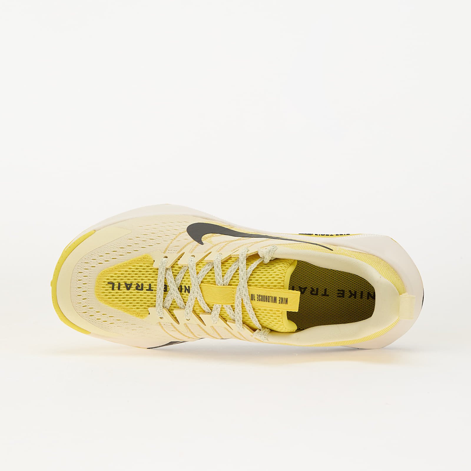 Meeste tossud ja kingad Nike Wildhorse 10 Alabaster/ Medium Ash-Lightening
