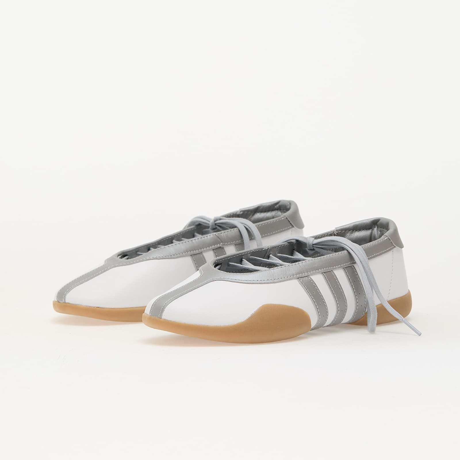 Sneakers und Schuhe für Frauen adidas Taekwondo Mei Ftwr White/ Silver Met./ Gum 3