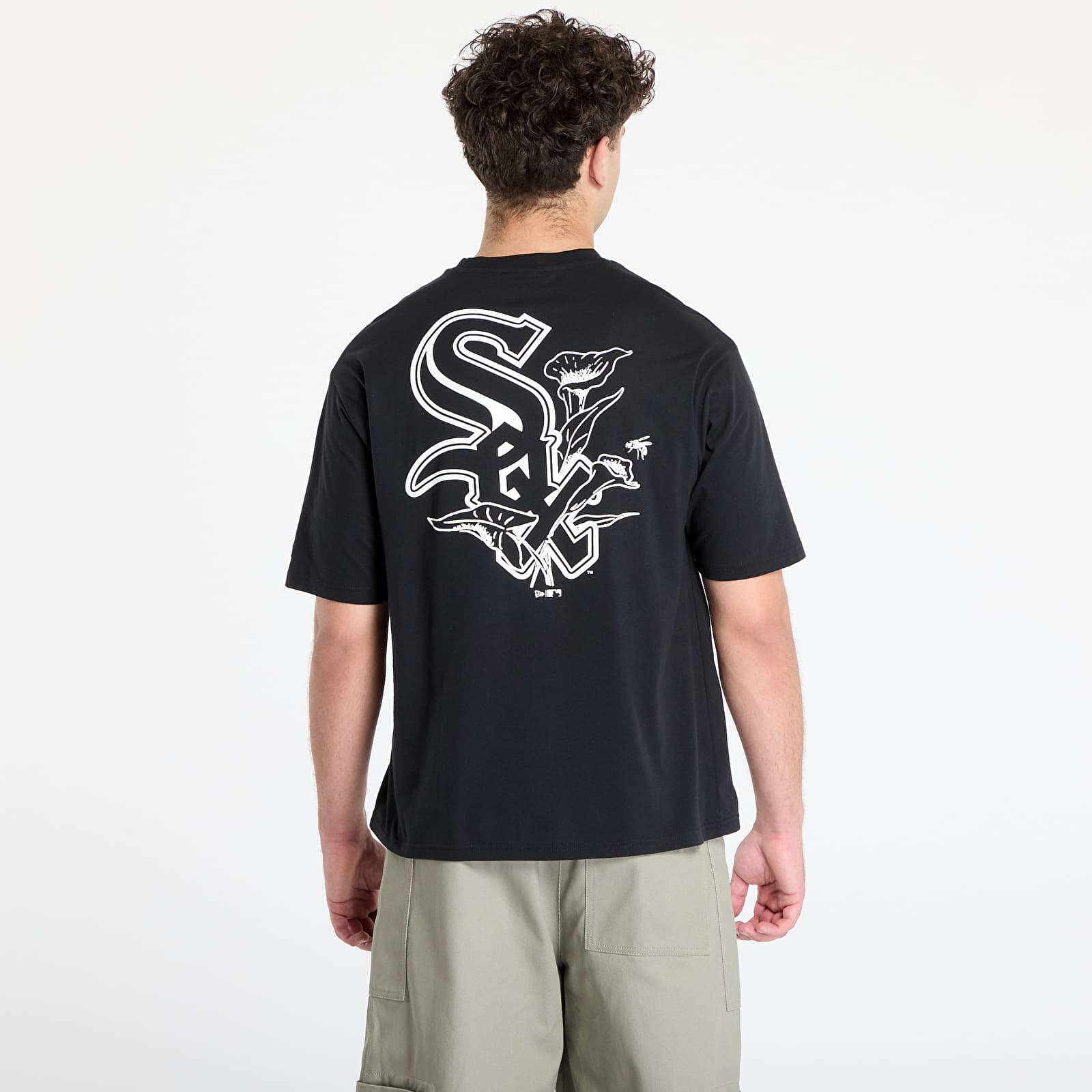 Camisetas hombre New Era Chicago White Sox Floral Graphic Oversized Tee UNISEX Black
