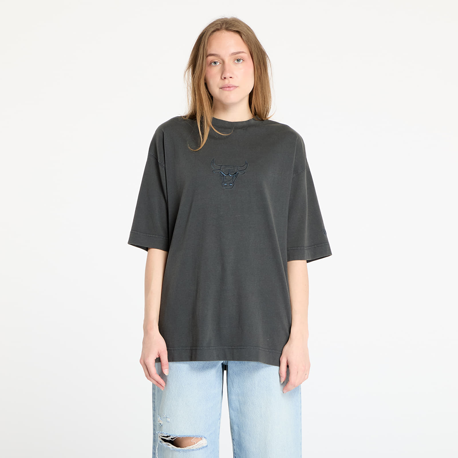 Heren T-shirts New Era Chicago Bulls Washed Box Tee UNISEX White Heather Gray