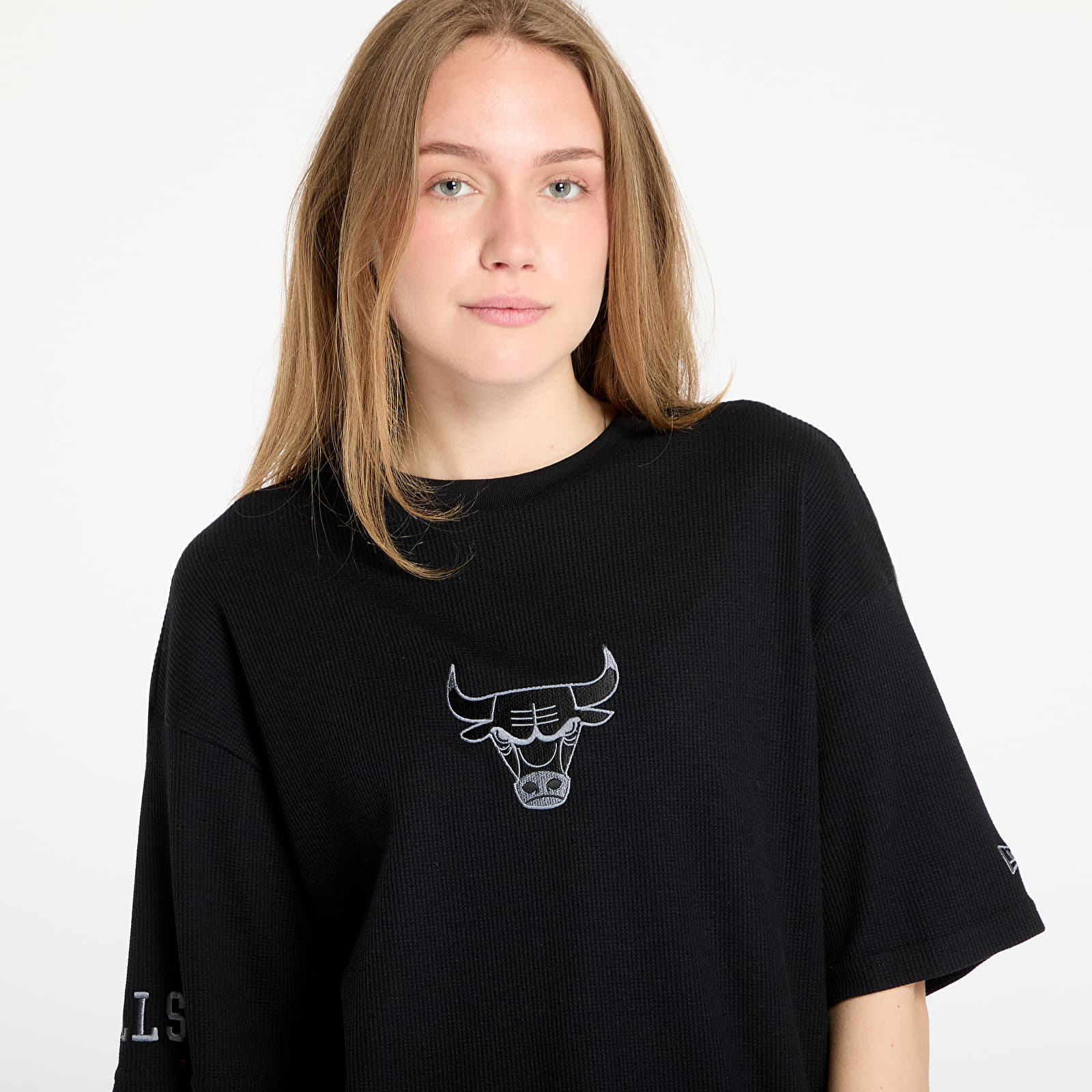 Camisetas hombre New Era Chicago Bulls Waffle Oversized Tee UNISEX Black