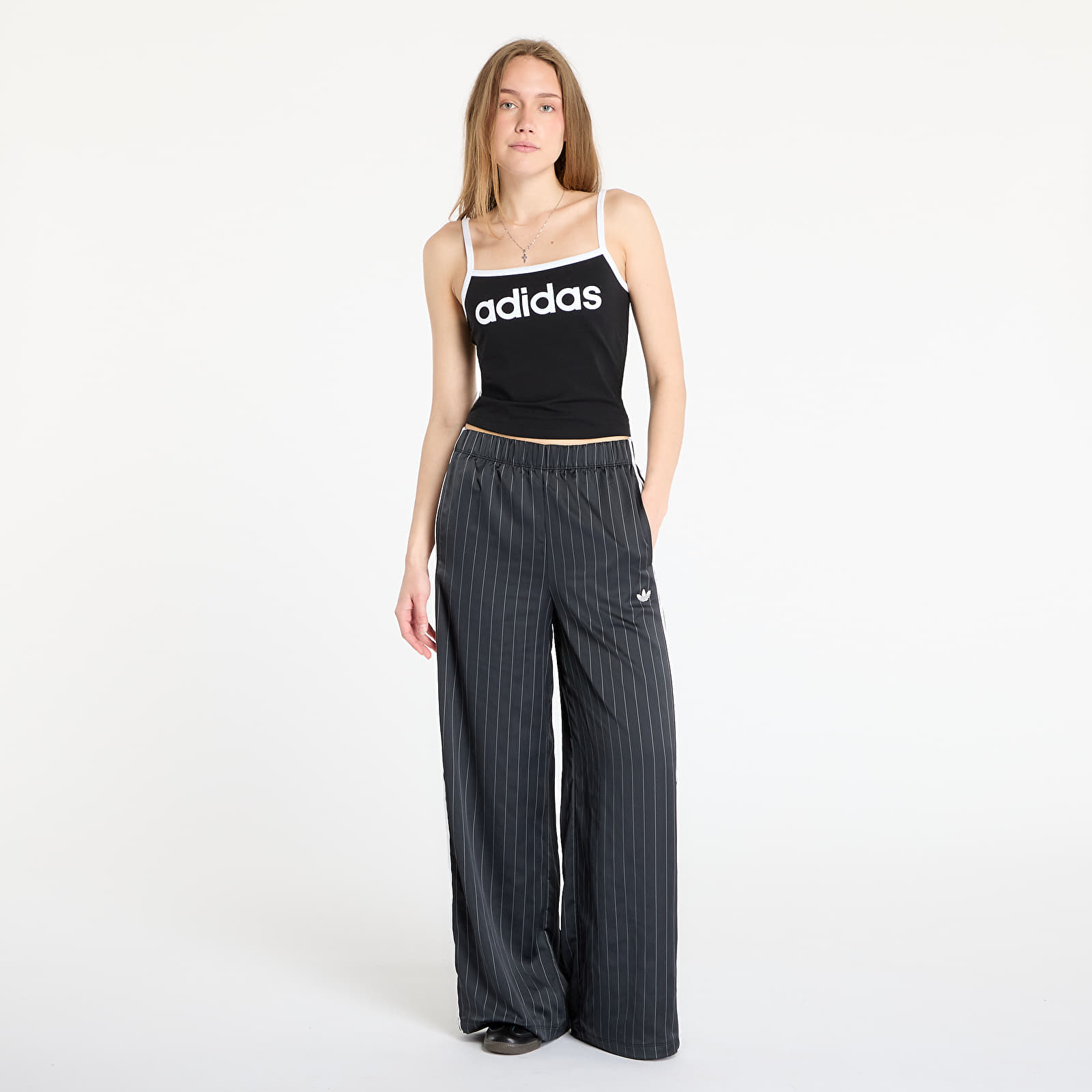 Bukser for kvinner adidas Originals Wide Leg Joggers Black