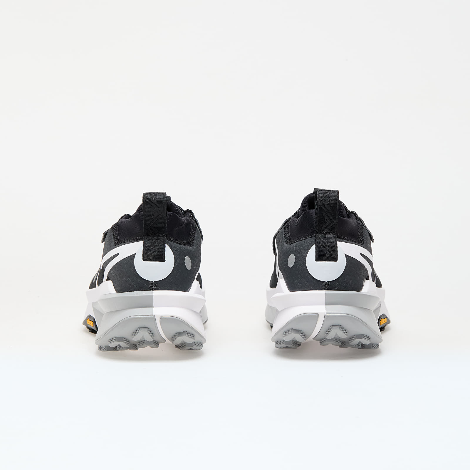 Naiste tossud ja kingad Nike W Zoomx Zegama Trail 2 Black/ White-Wolf Grey-Anthracite