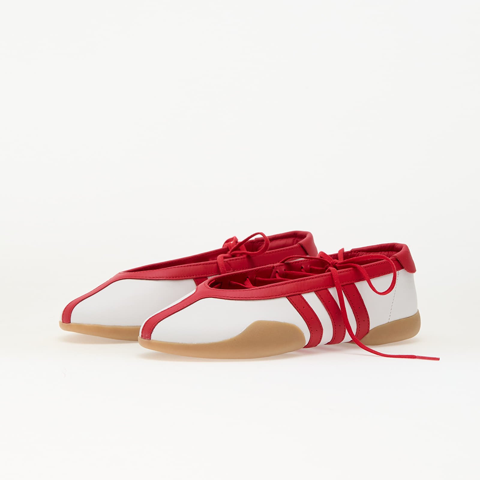 Moteriški sportiniai bateliai ir avalynė adidas Taekwondo Mei Ftwr White/ Better Scarlet/ Gum 3