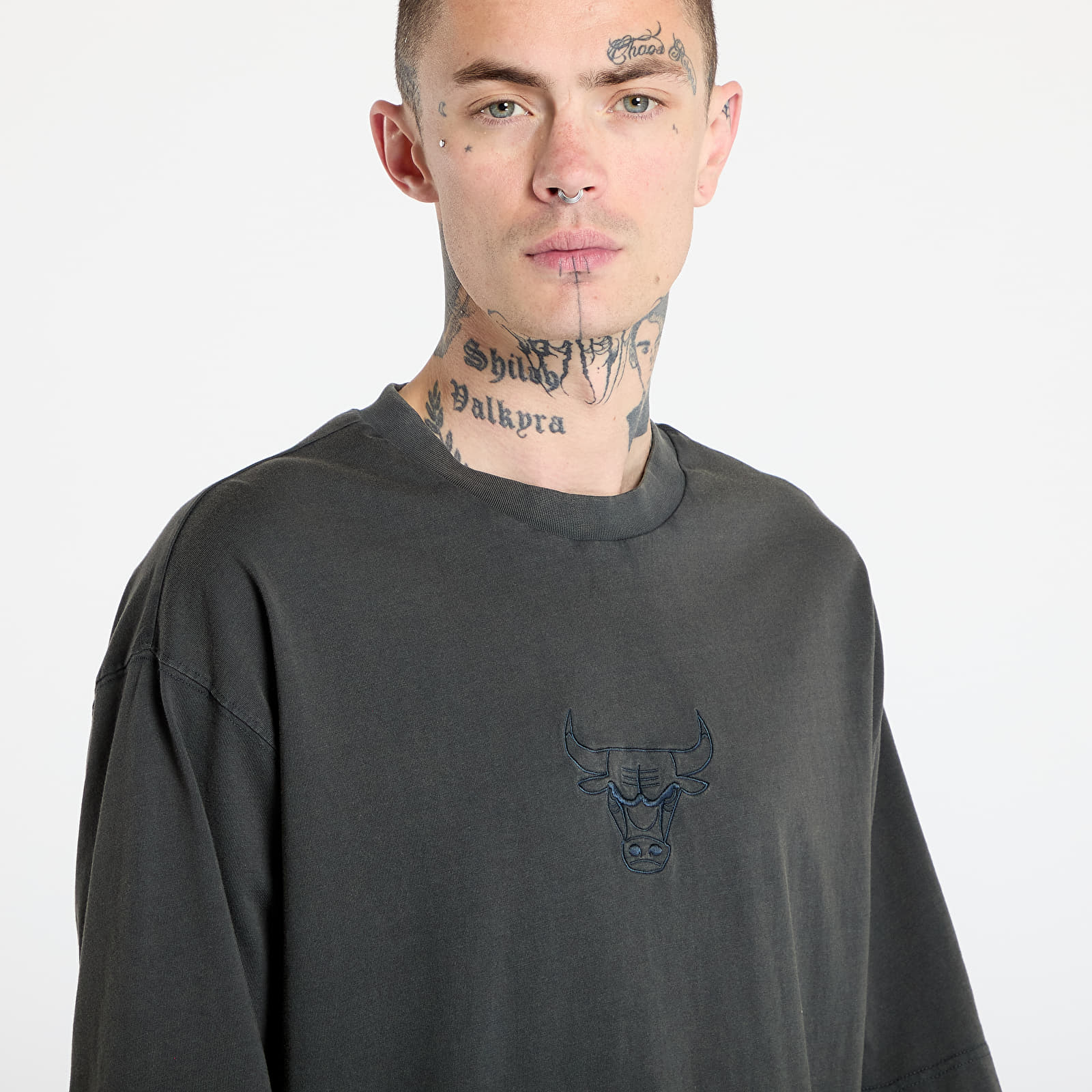 Heren T-shirts New Era Chicago Bulls Washed Box Tee UNISEX White Heather Gray